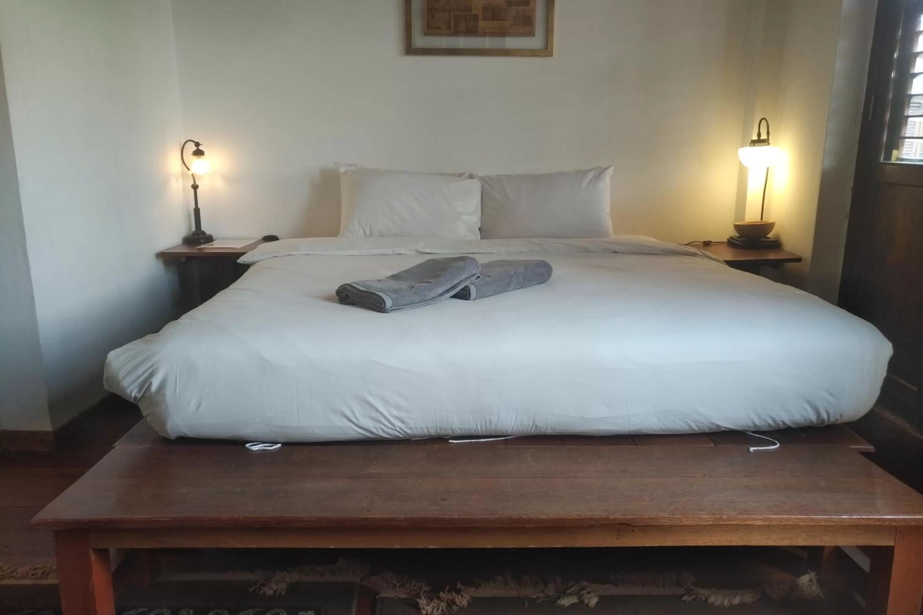 Bed in Ren I Tang Heritage Inn