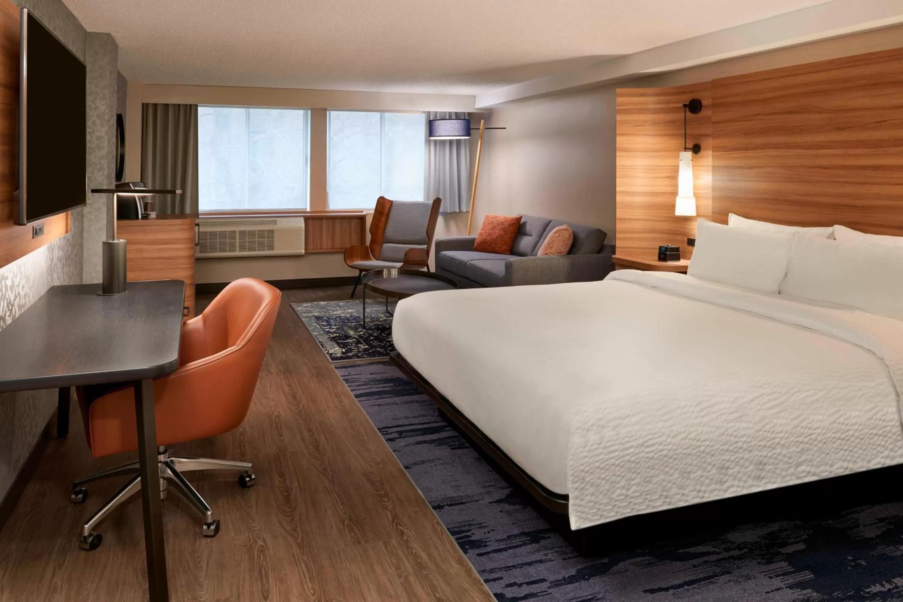 Photo of the whole room, Bed in Fairfield Inn by Marriott Montreal Downtown