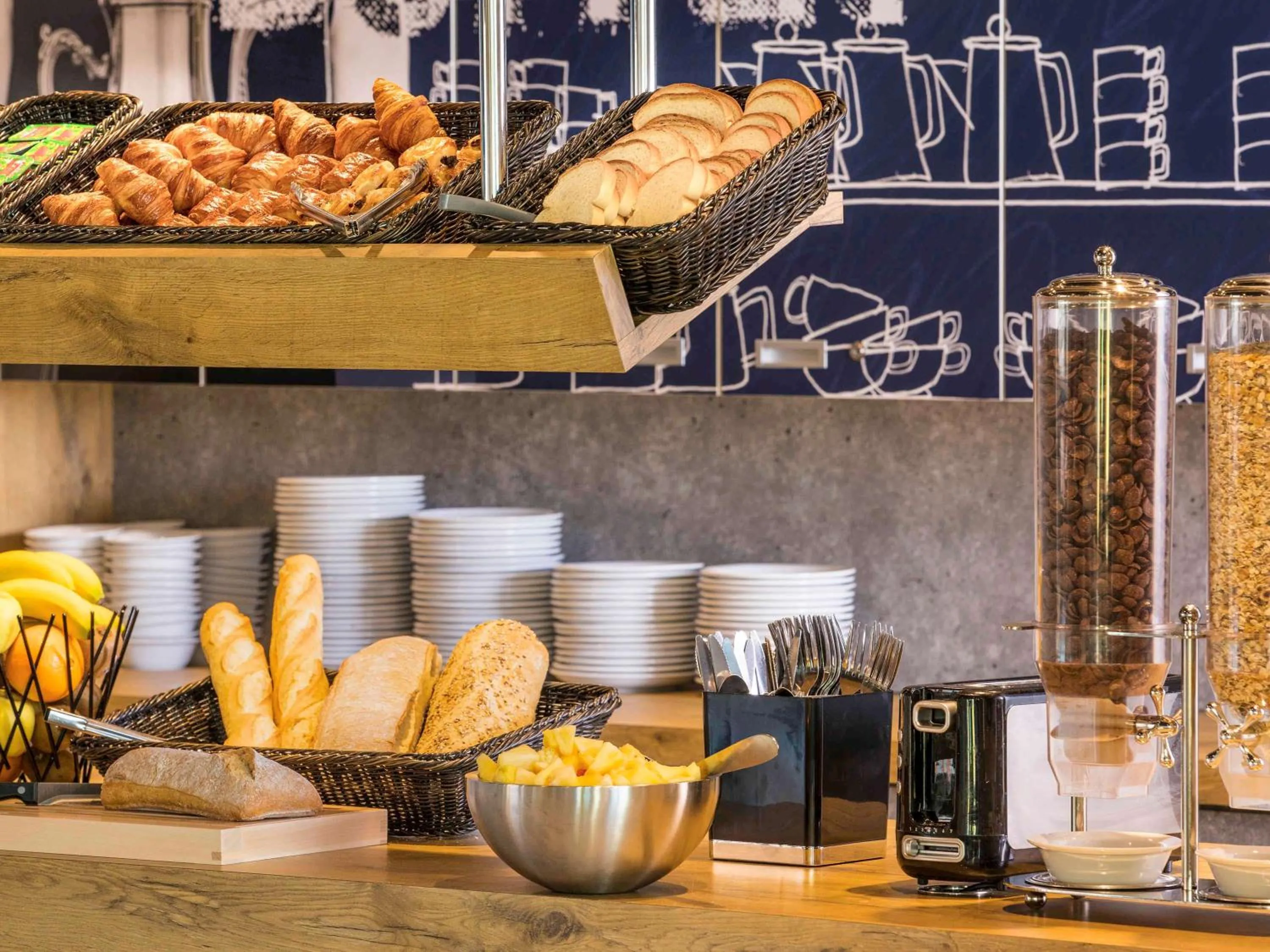 Property building in ibis budget Saint Quentin Yvelines - Vélodrome