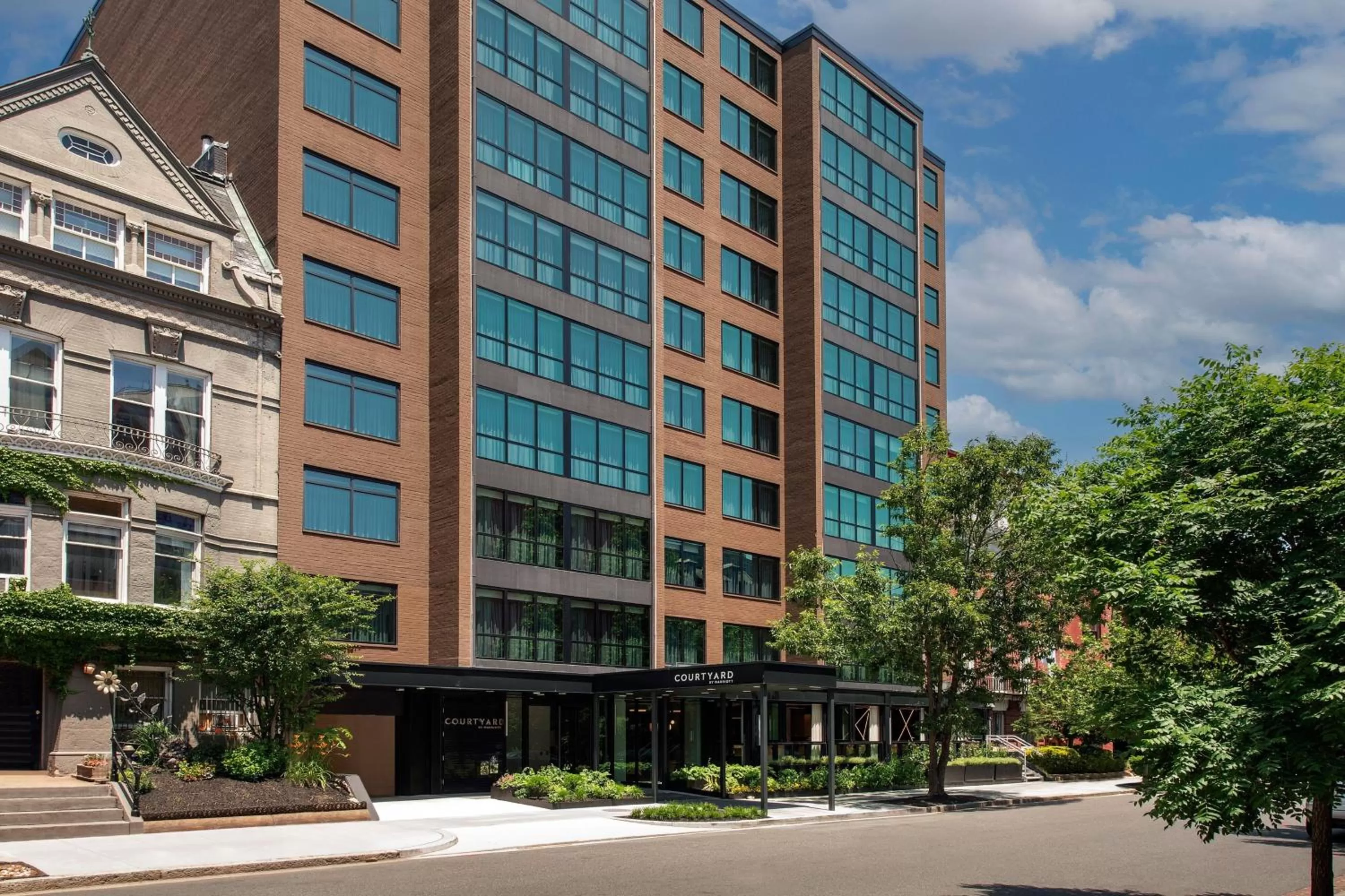 Property building in Courtyard by Marriott Washington, DC Dupont Circle