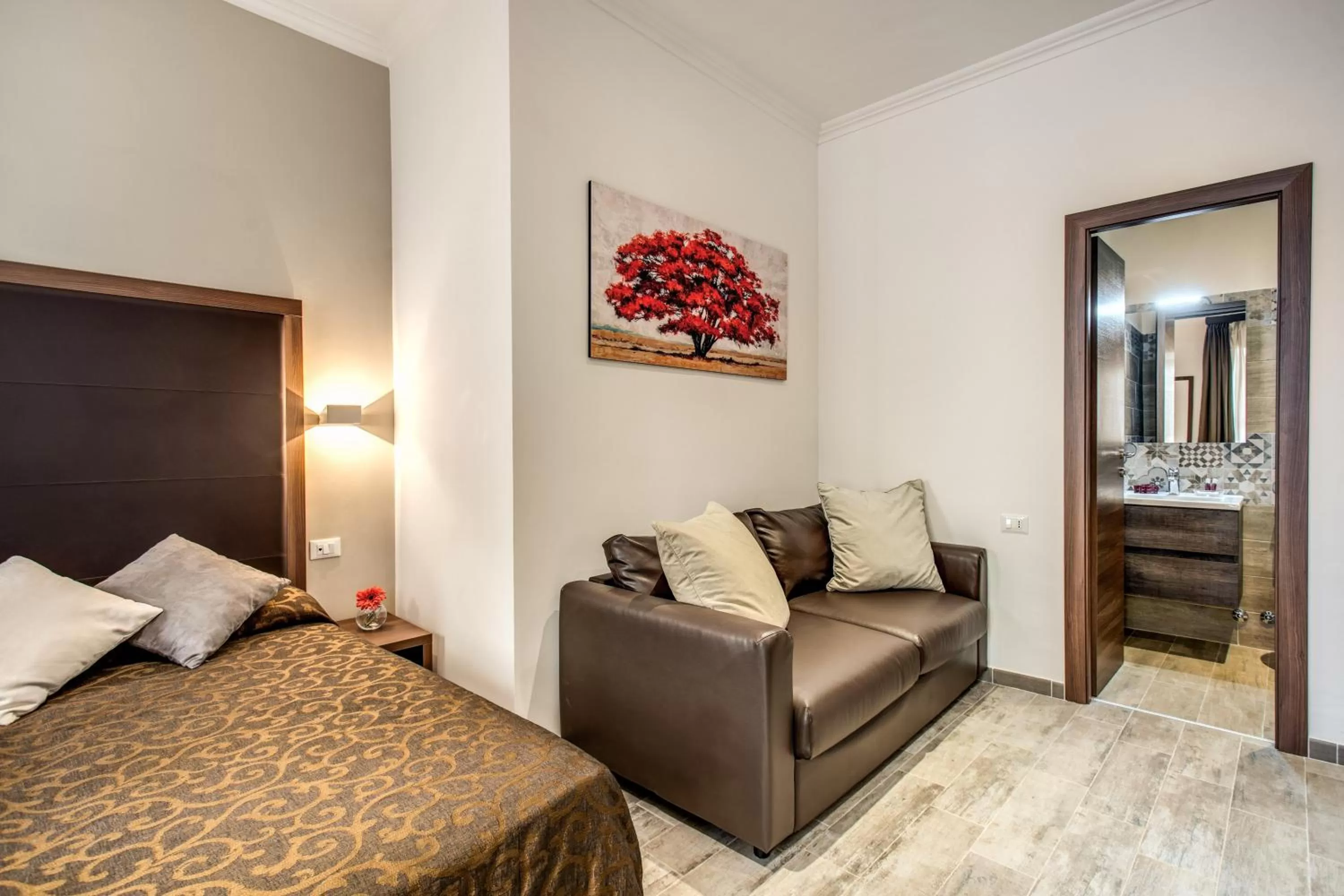 Photo of the whole room, Bed in Rome Garden Hotel