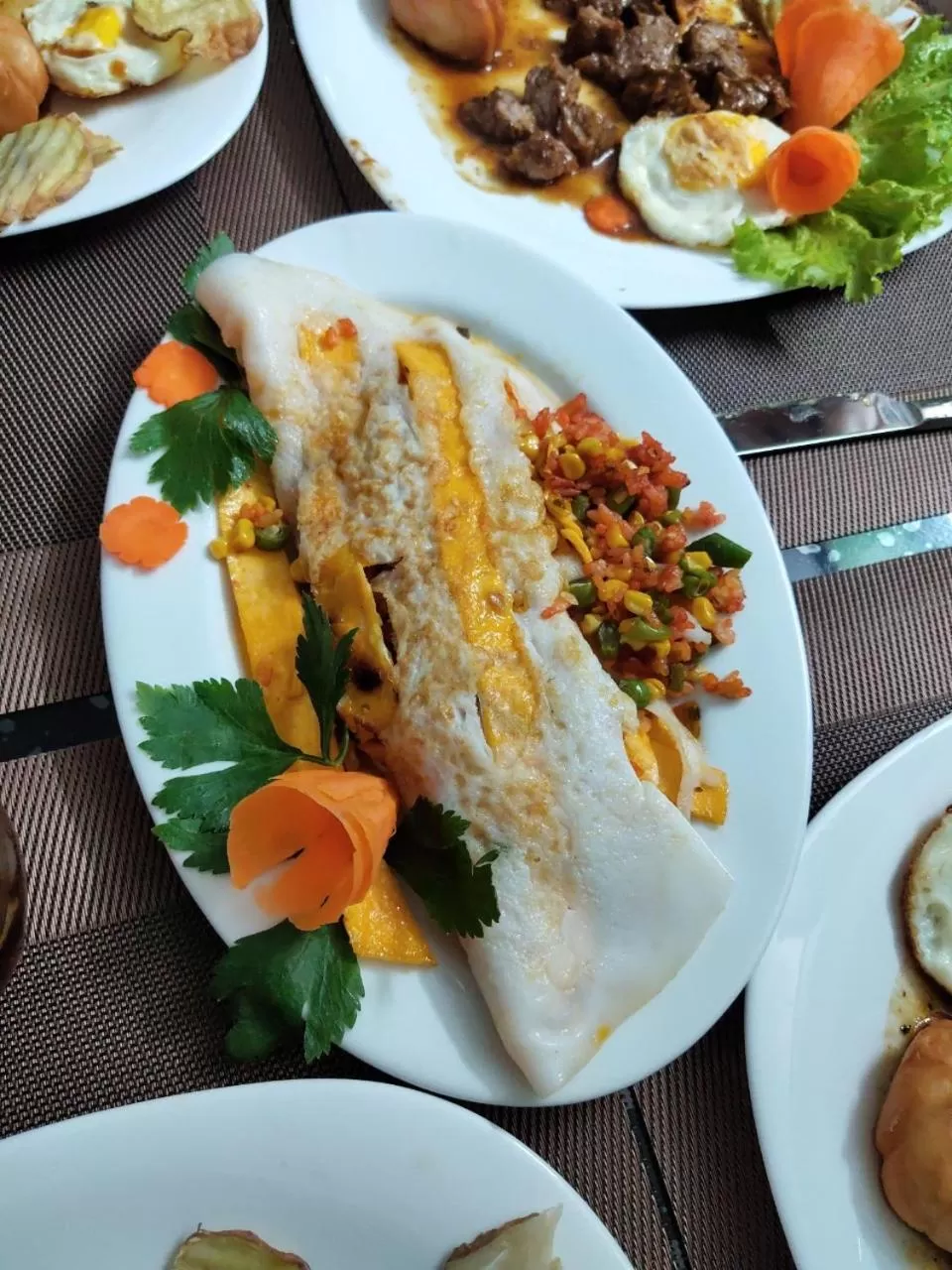 Restaurant/places to eat in Mio Hotel