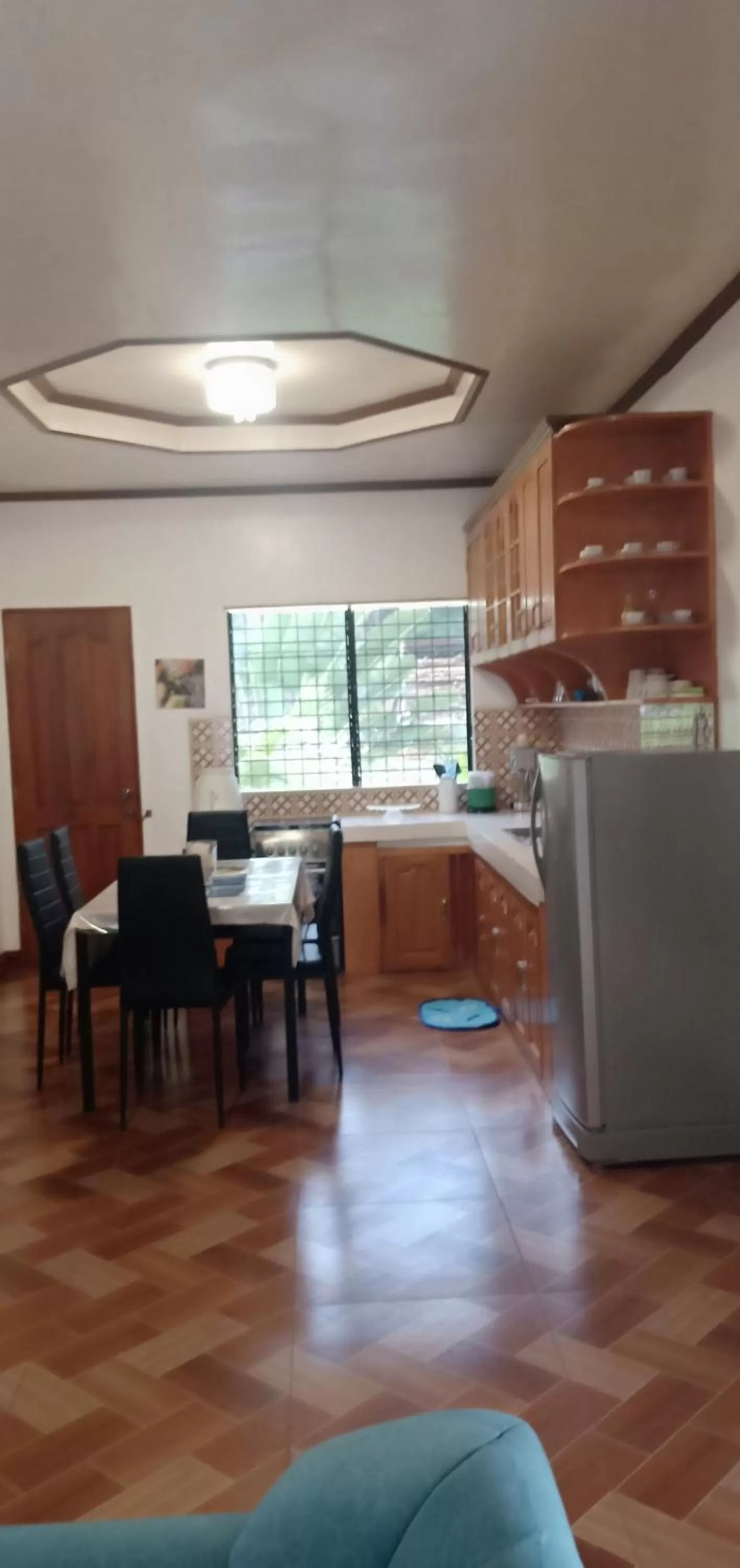 Restaurant/Places to Eat in E&N Paradise Island Resort