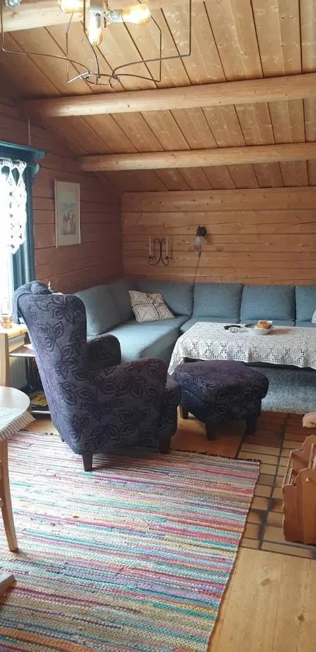 Living room, Seating Area in Woodstock B & B Studios