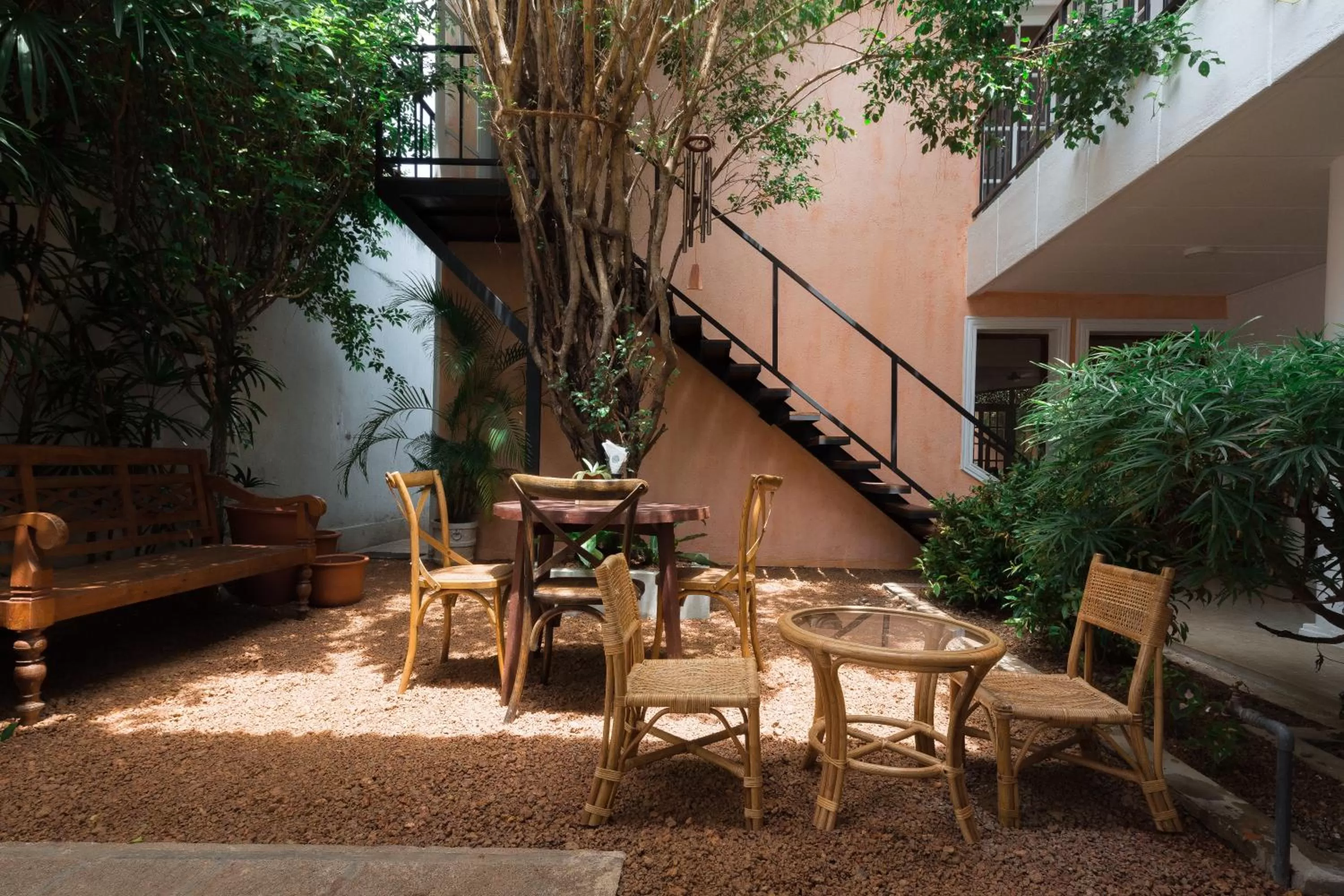 Facade/entrance, Restaurant/Places to Eat in Srilax