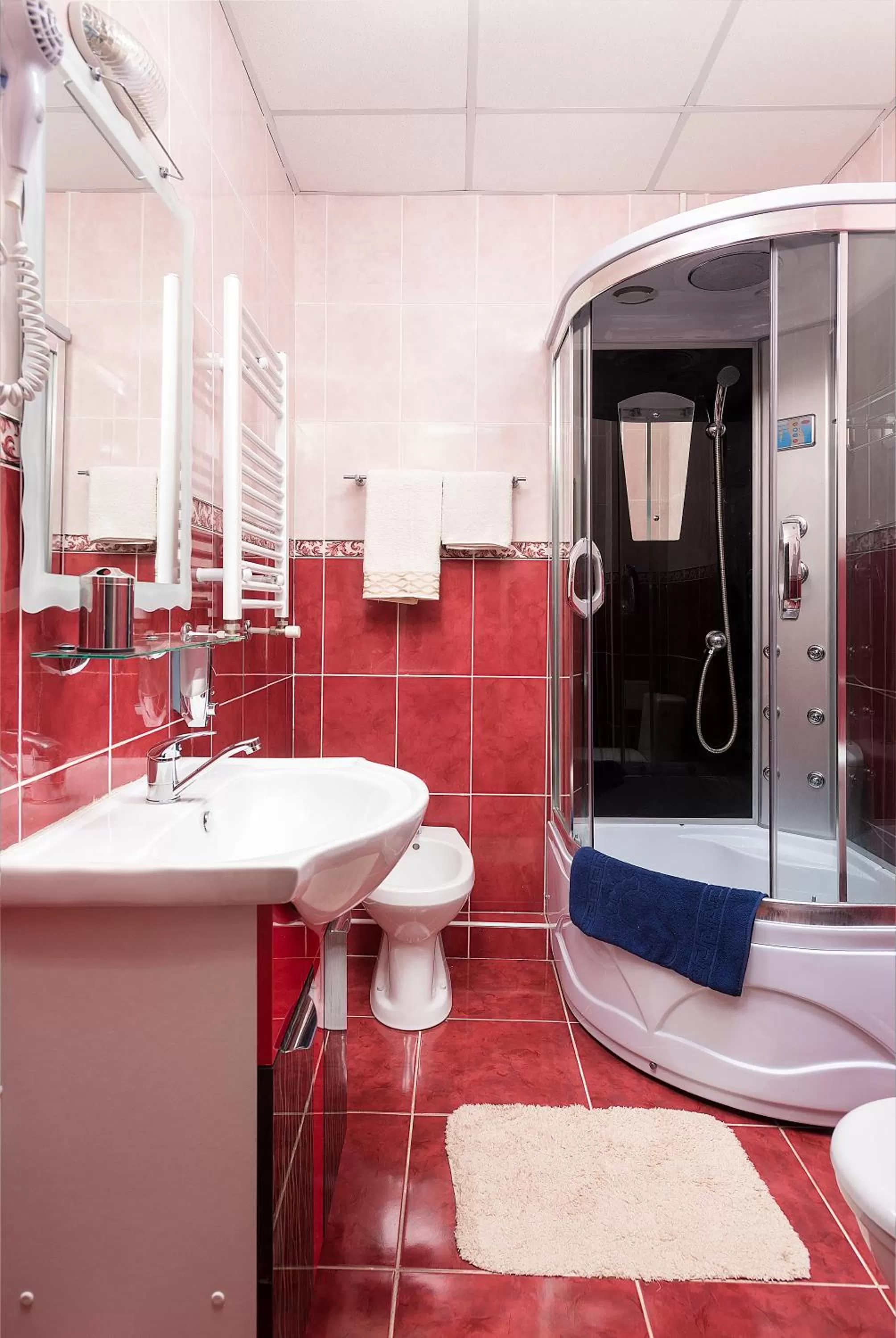 Bathroom in Art Hotel