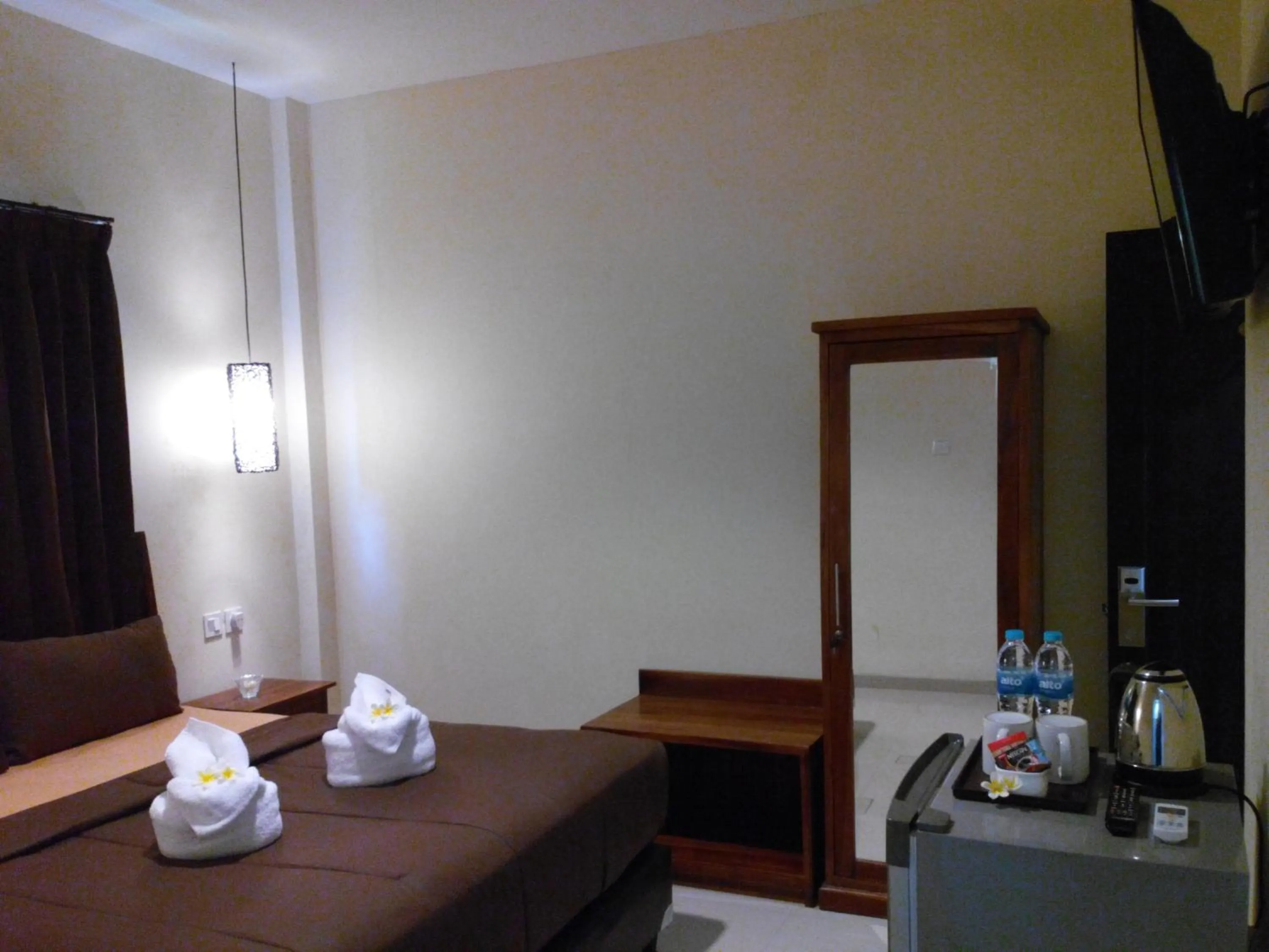 Coffee/tea facilities, Bed in Sari Stay