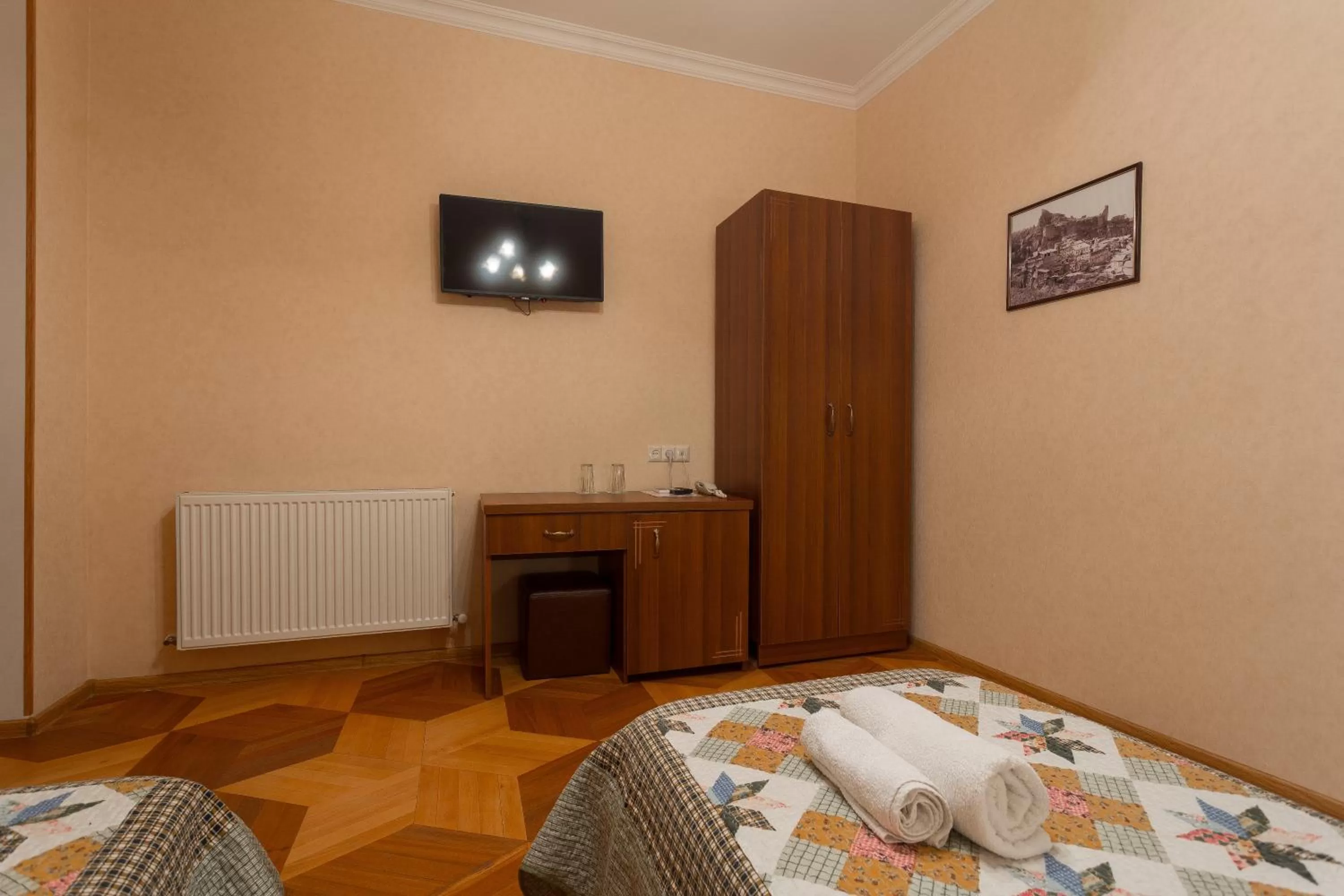 TV and multimedia, Bed in Heyvany