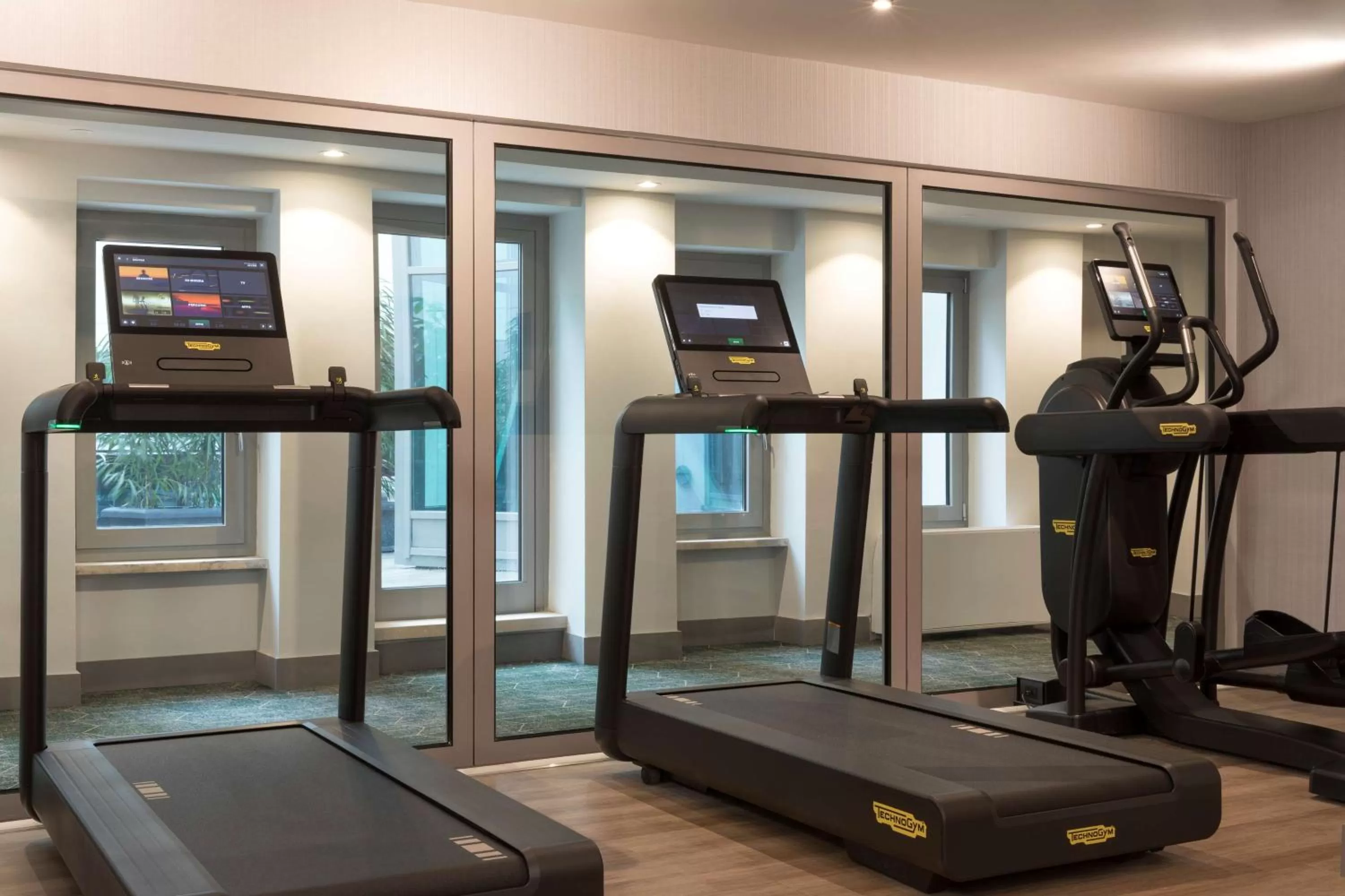 Fitness centre/facilities in DoubleTree By Hilton Rome Monti