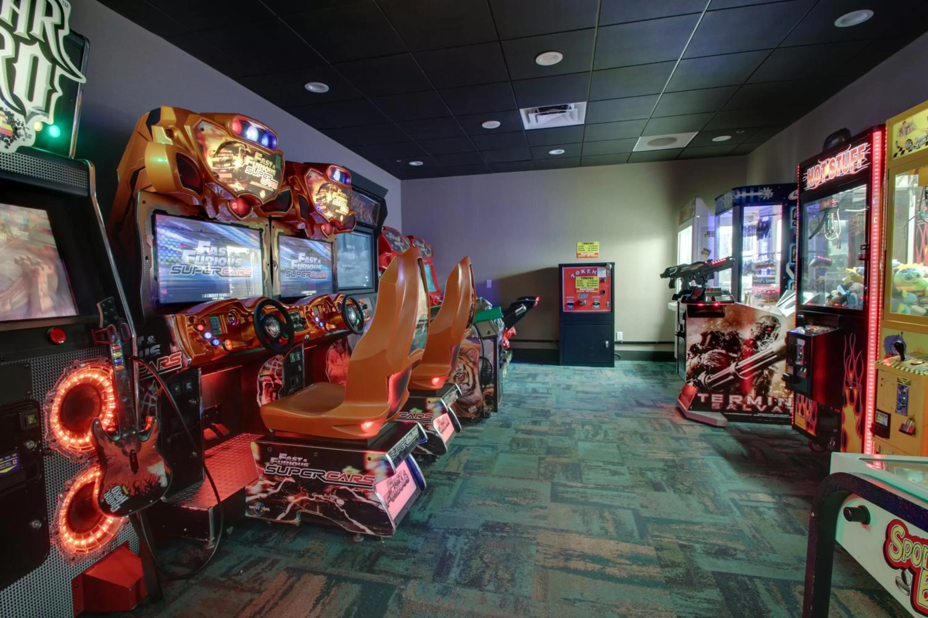 Game Room in Holiday Inn Resort Orlando - Lake Buena Vista by IHG