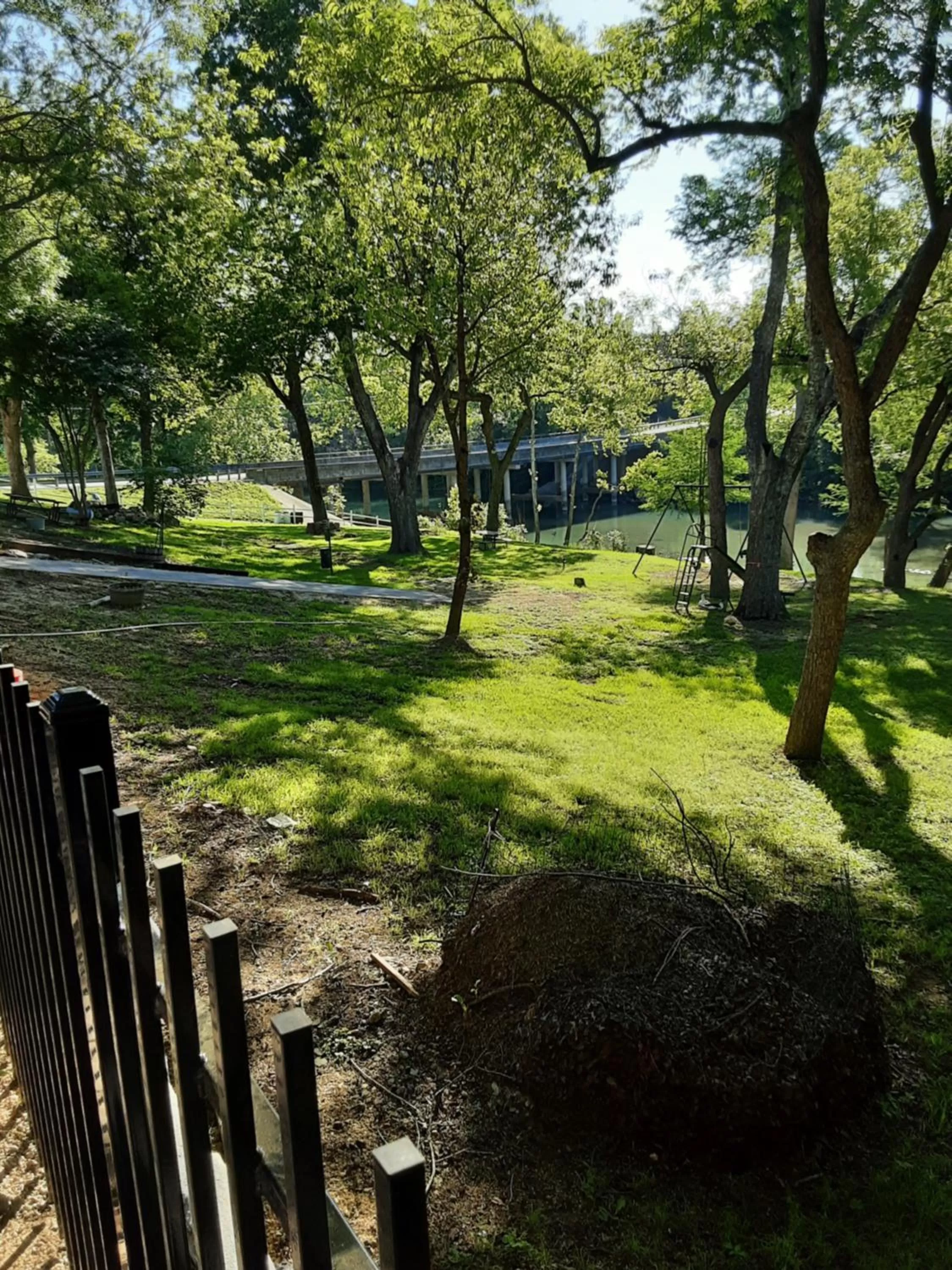 Property building in Horseshoe Riverside Lodge