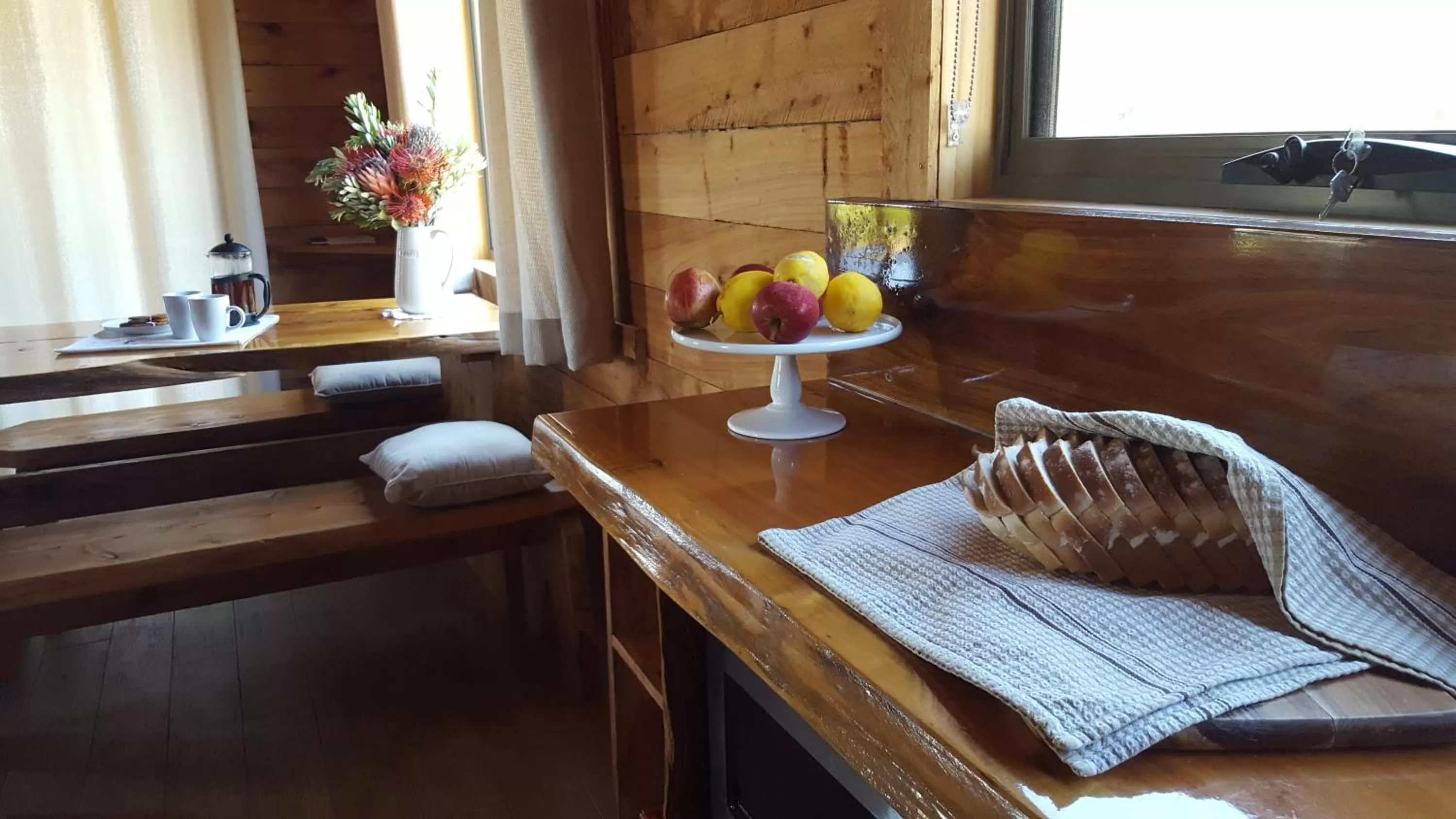 kitchen, Bathroom in Rustic Hut Bush Retreat