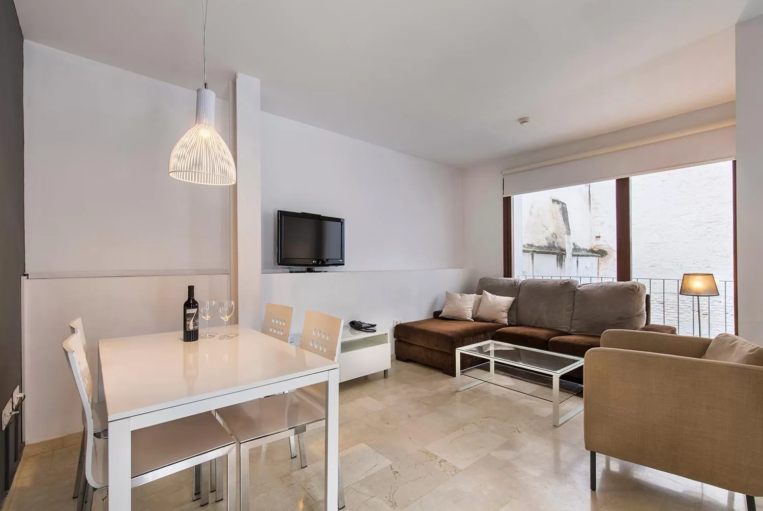 Living room in tuGuest Elvira Suites