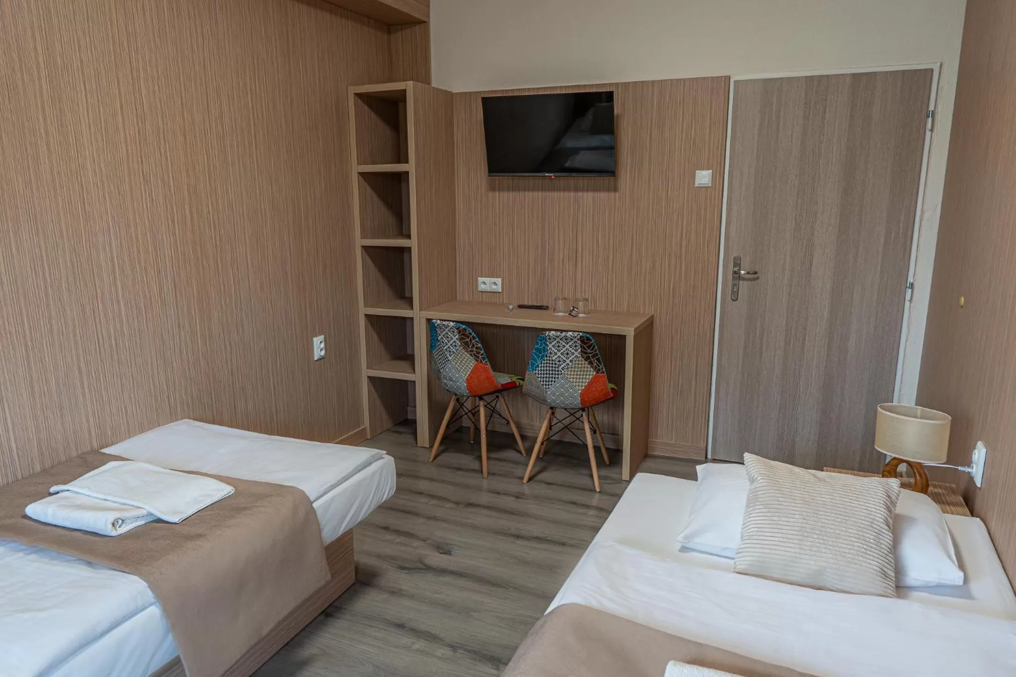 Photo of the whole room, Bed in Hotel Garni