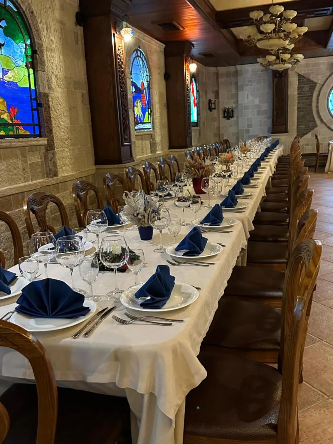 Restaurant/places to eat in Dinasty Hotel