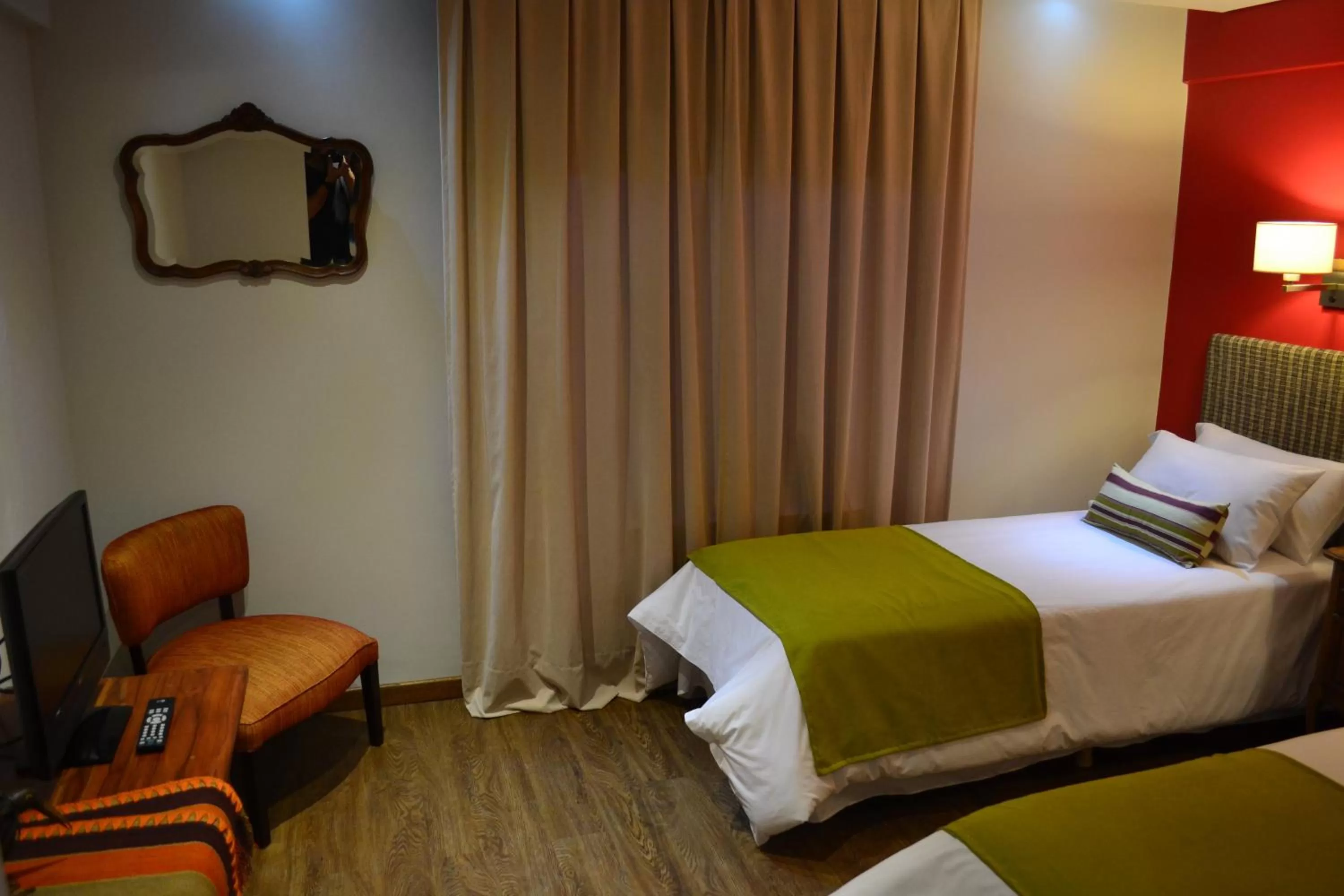 Photo of the whole room, Bed in MadreTierra Patagonia