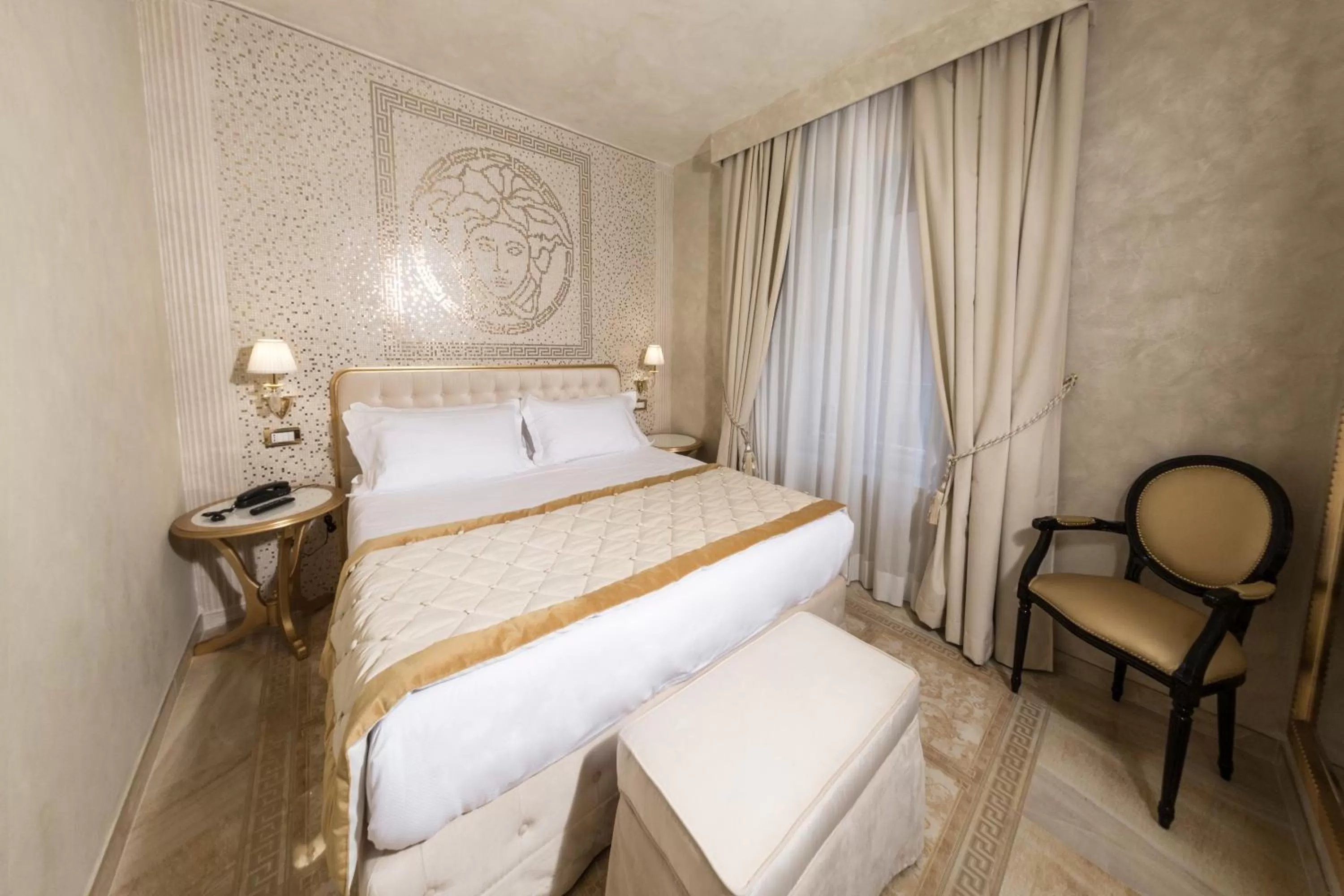 Bedroom, Bed in Best Western Premier Milano Palace Hotel