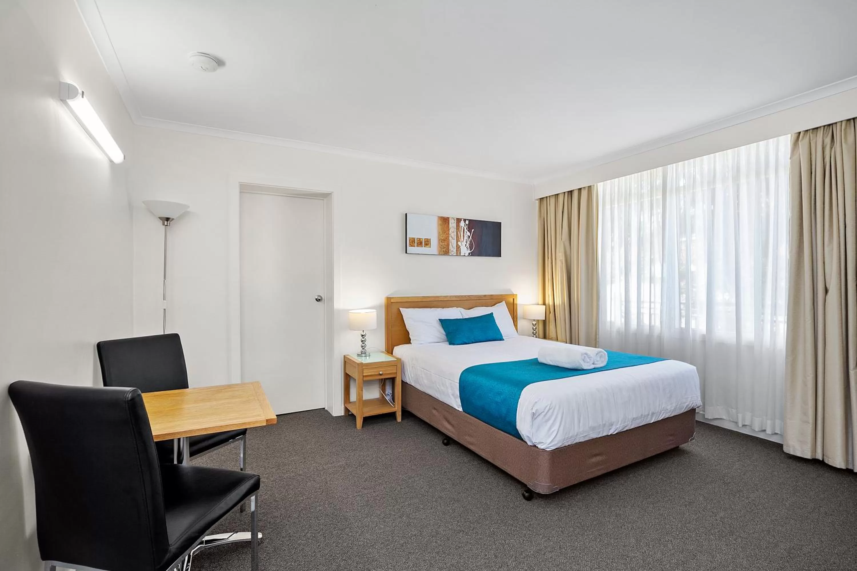 Bedroom, Bed in Thunderbird Motel Yass