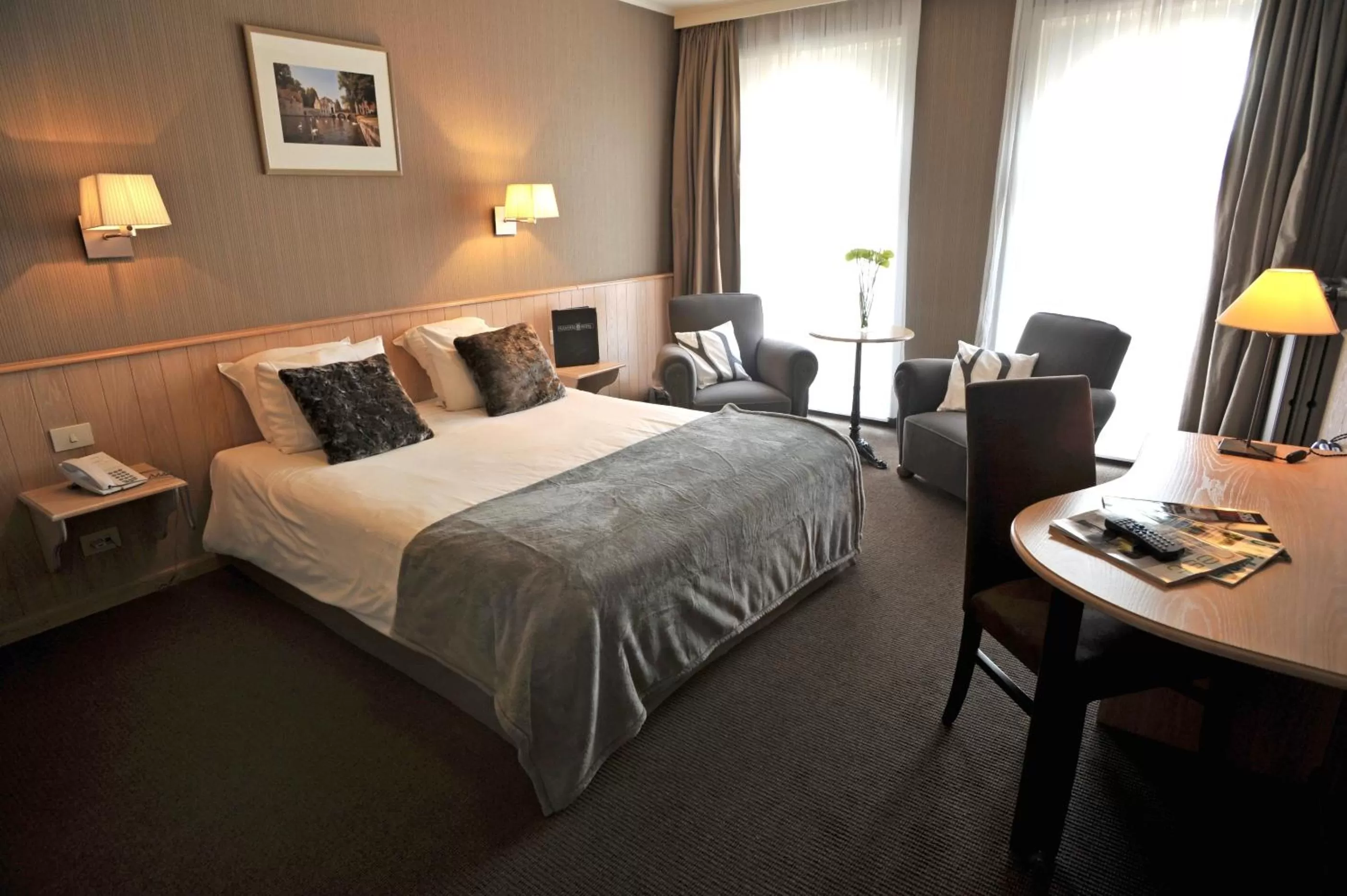 Bed in Flanders Hotel