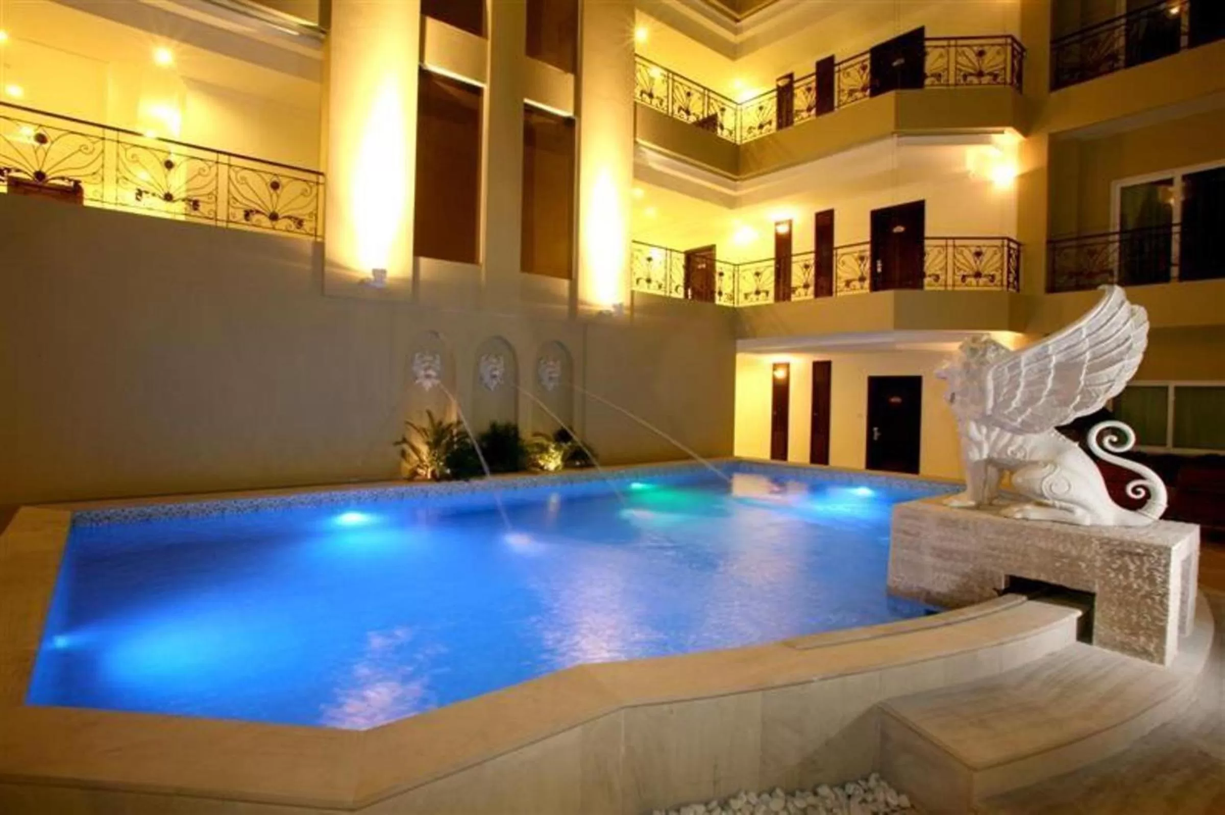Swimming pool in LK Residence
