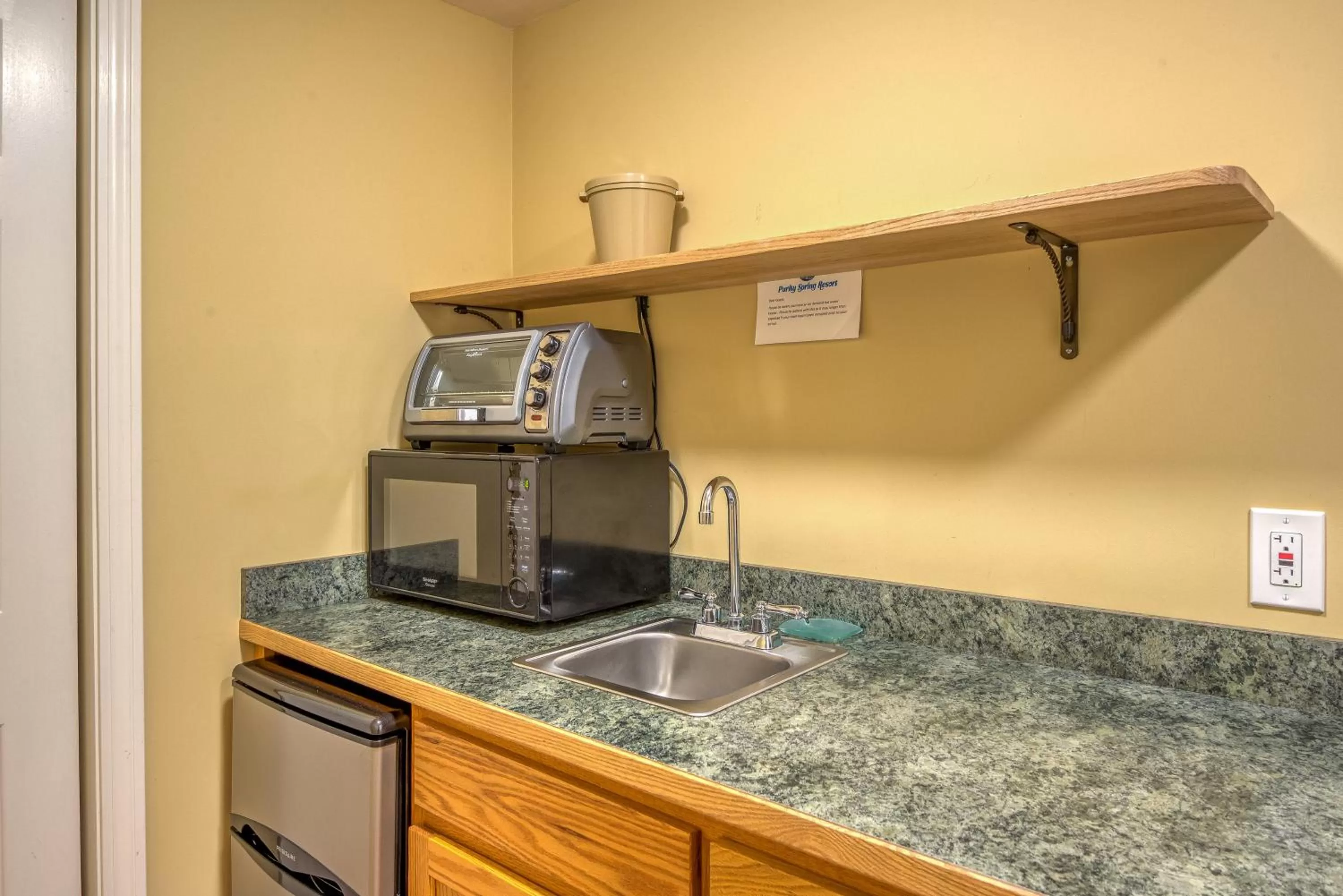 minibar in Purity Spring Resort