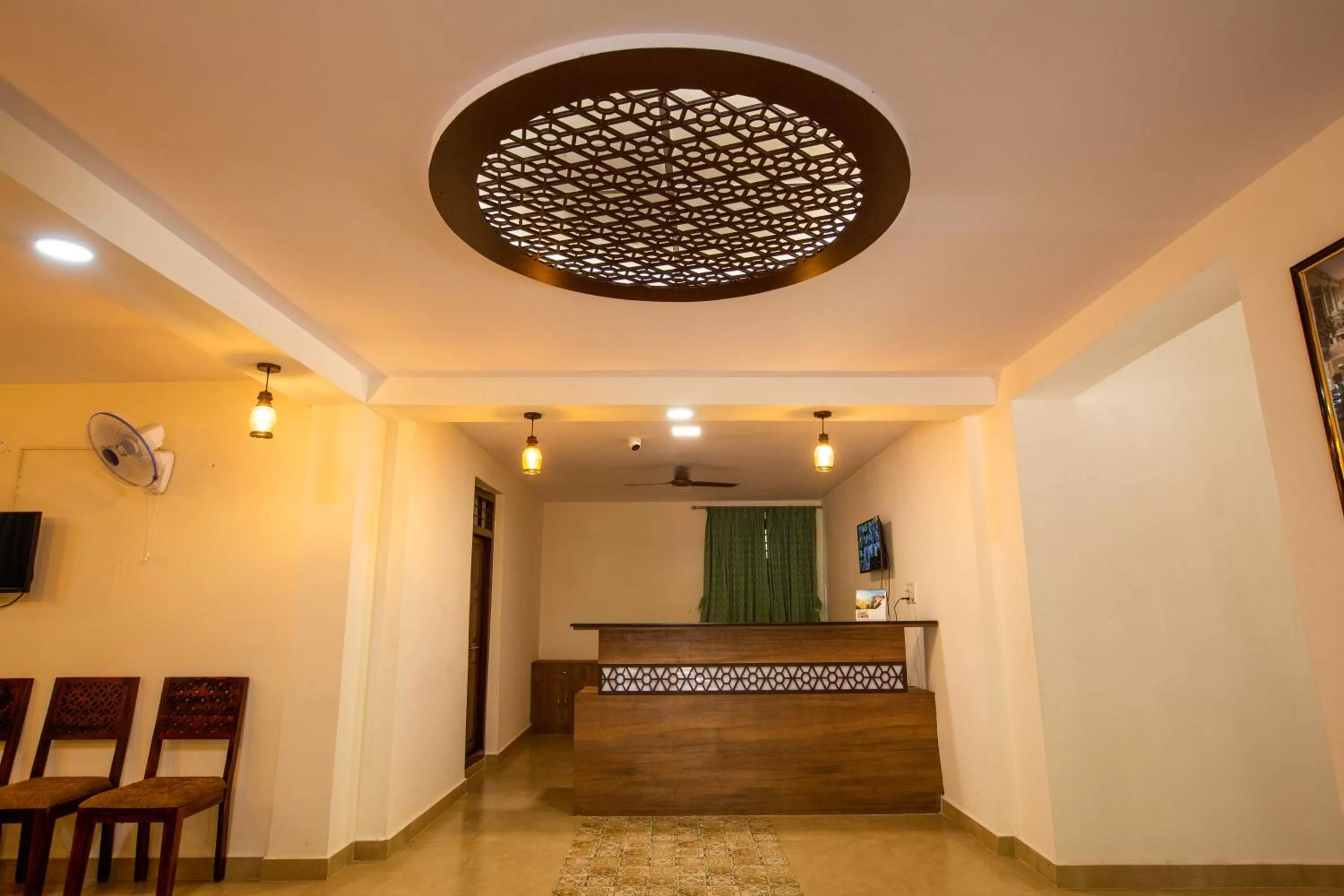 Lobby/Reception in KSTDC Hotel Mayura Adilshahi Bijapur