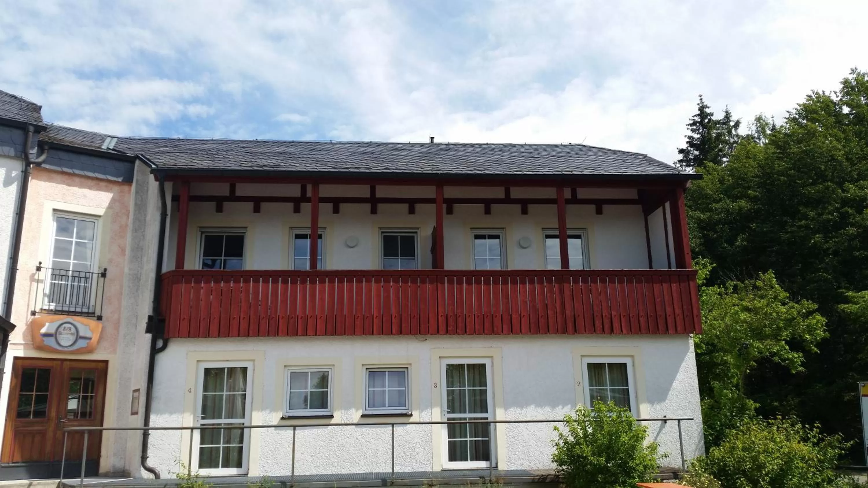 Property building in Hotel am Untreusee