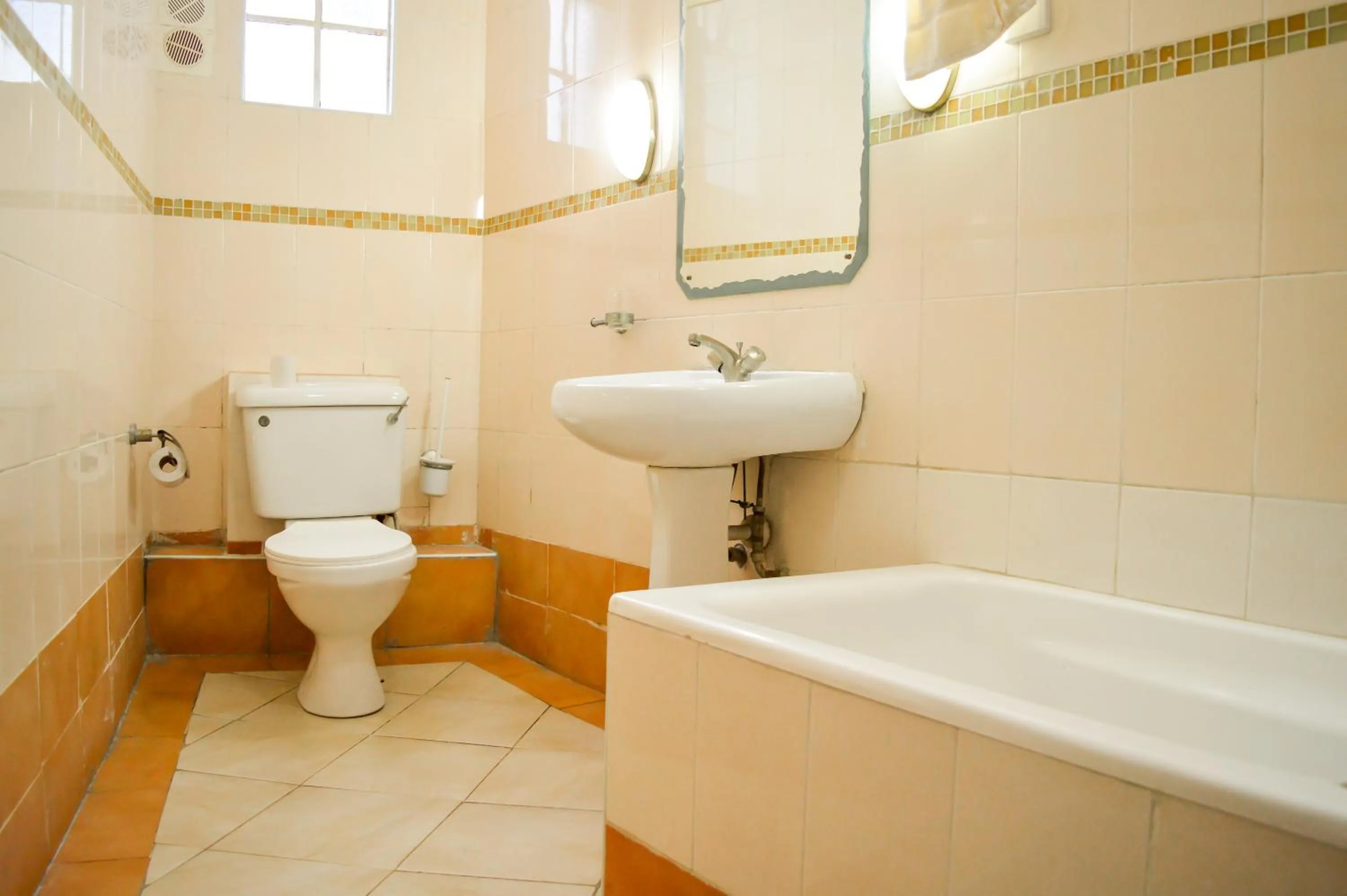 Toilet in Anthena Hotel