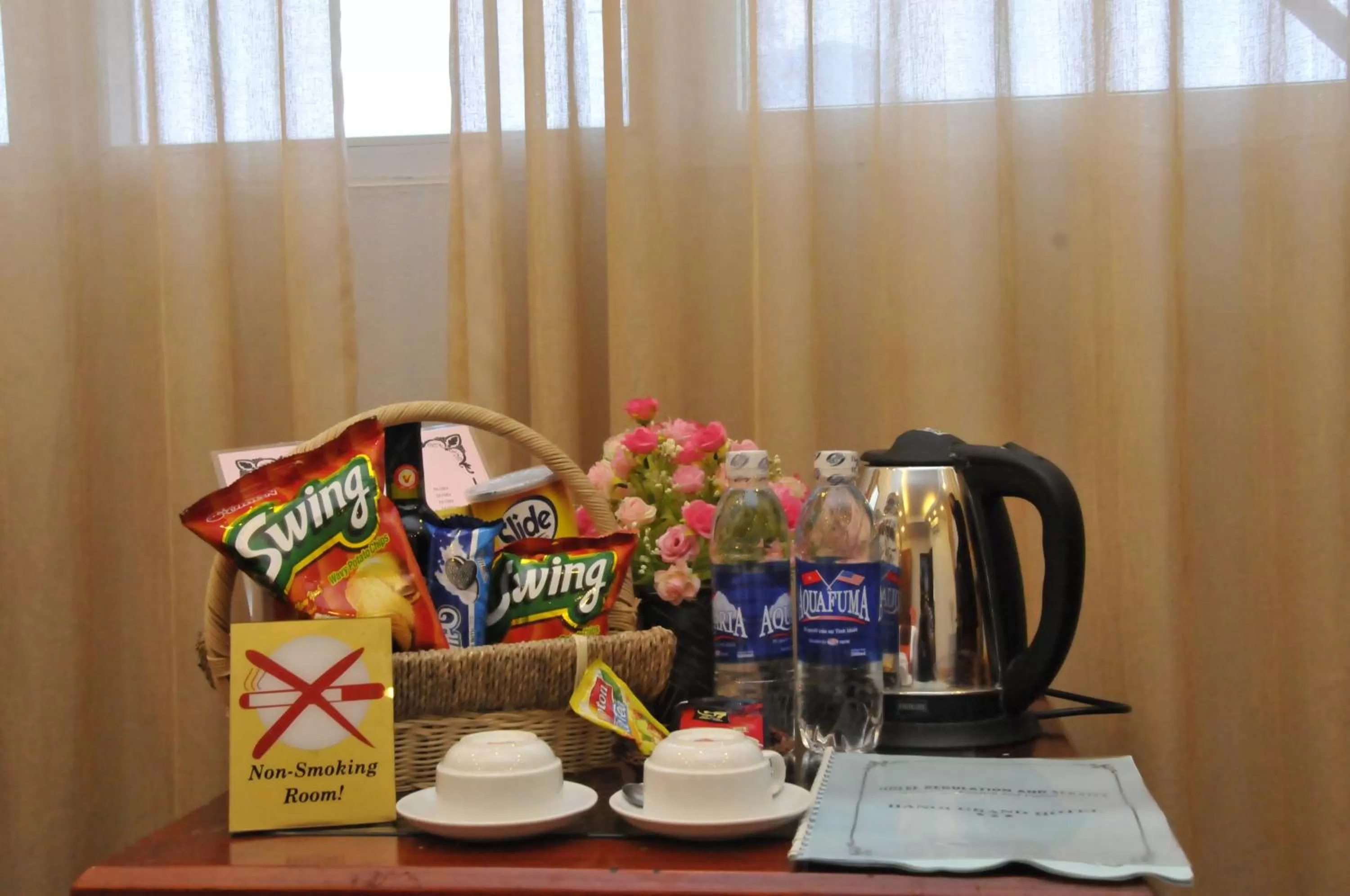 Coffee/tea facilities in Urban Alley Hotel