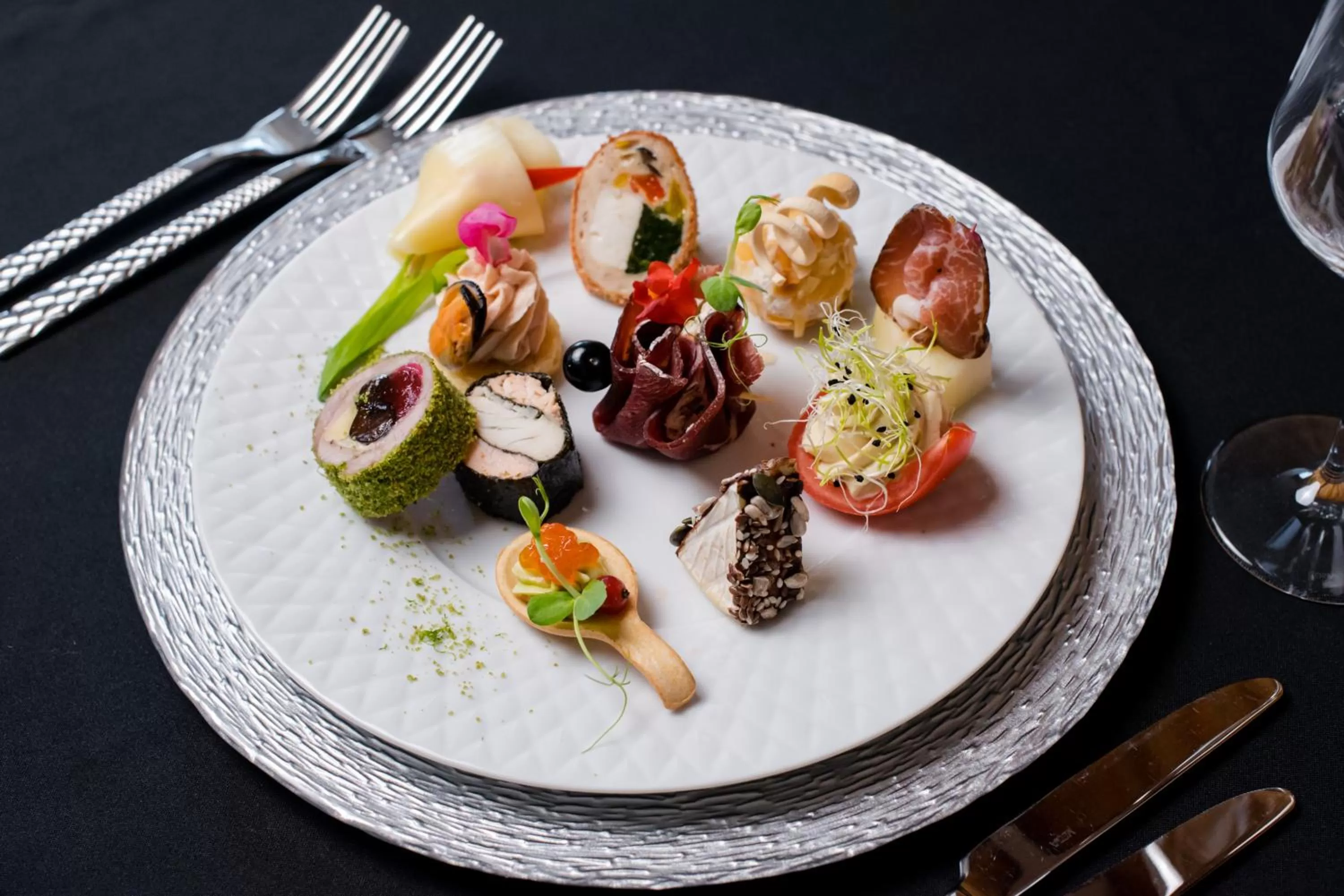 Restaurant/places to eat in Hotel Oxford By TimHotels