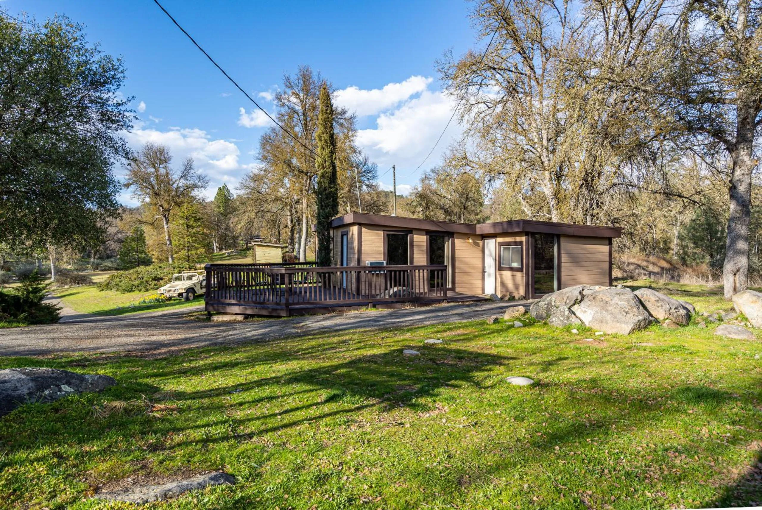 Mountain Trail Lodge and Vacation Rentals