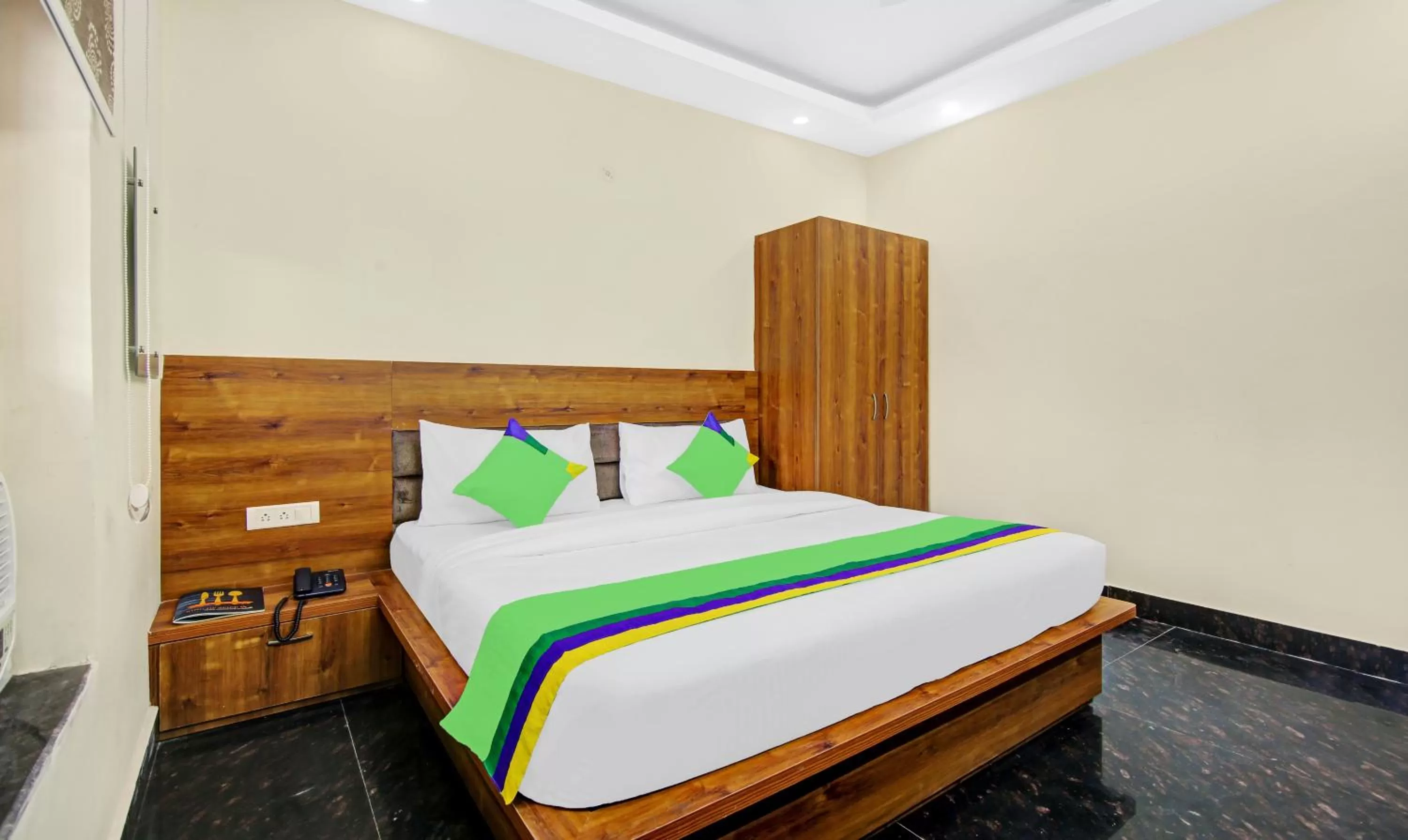 Bed in Treebo The Eden Roc