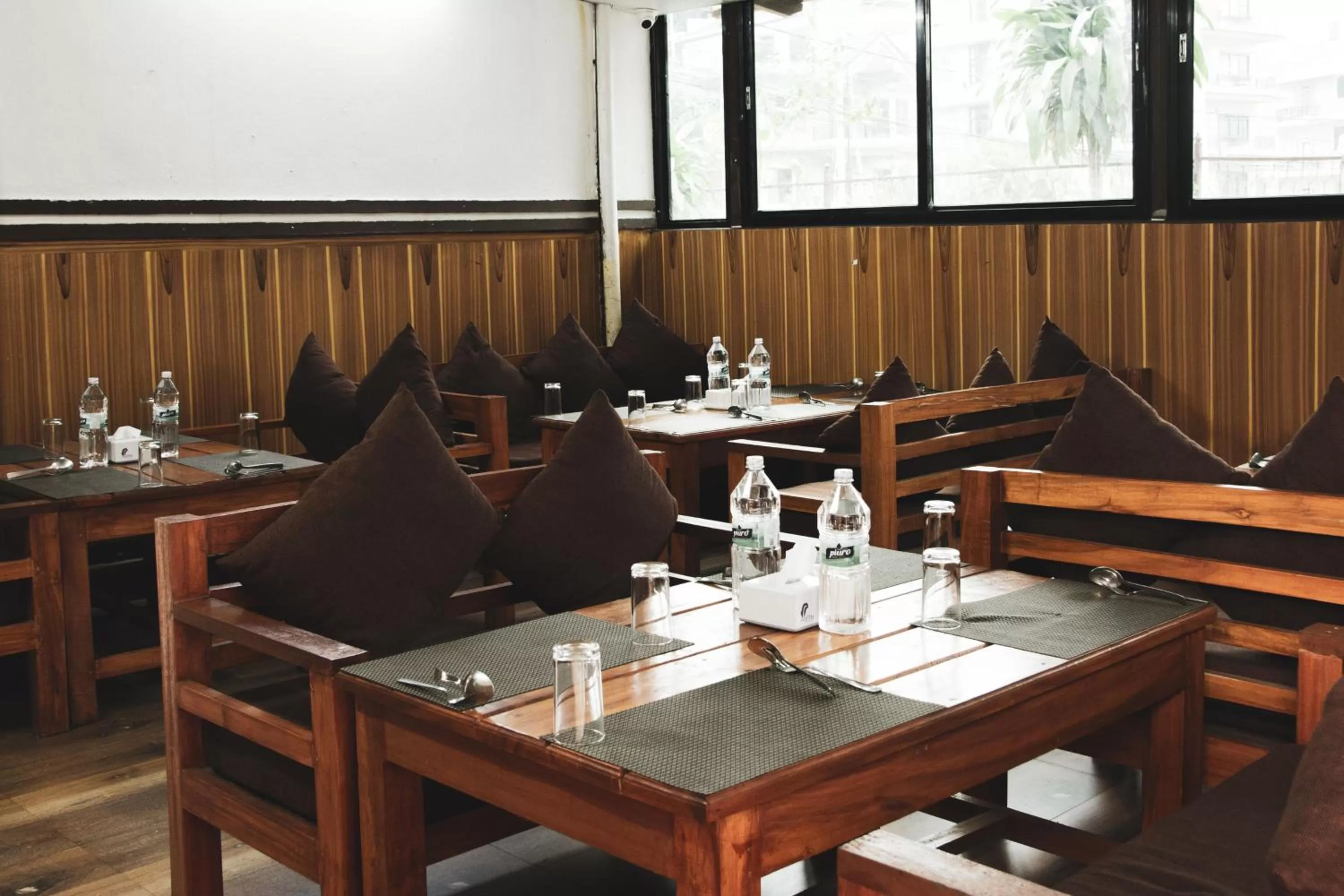 Restaurant/Places to Eat in Hotel Middle Point Pvt Ltd