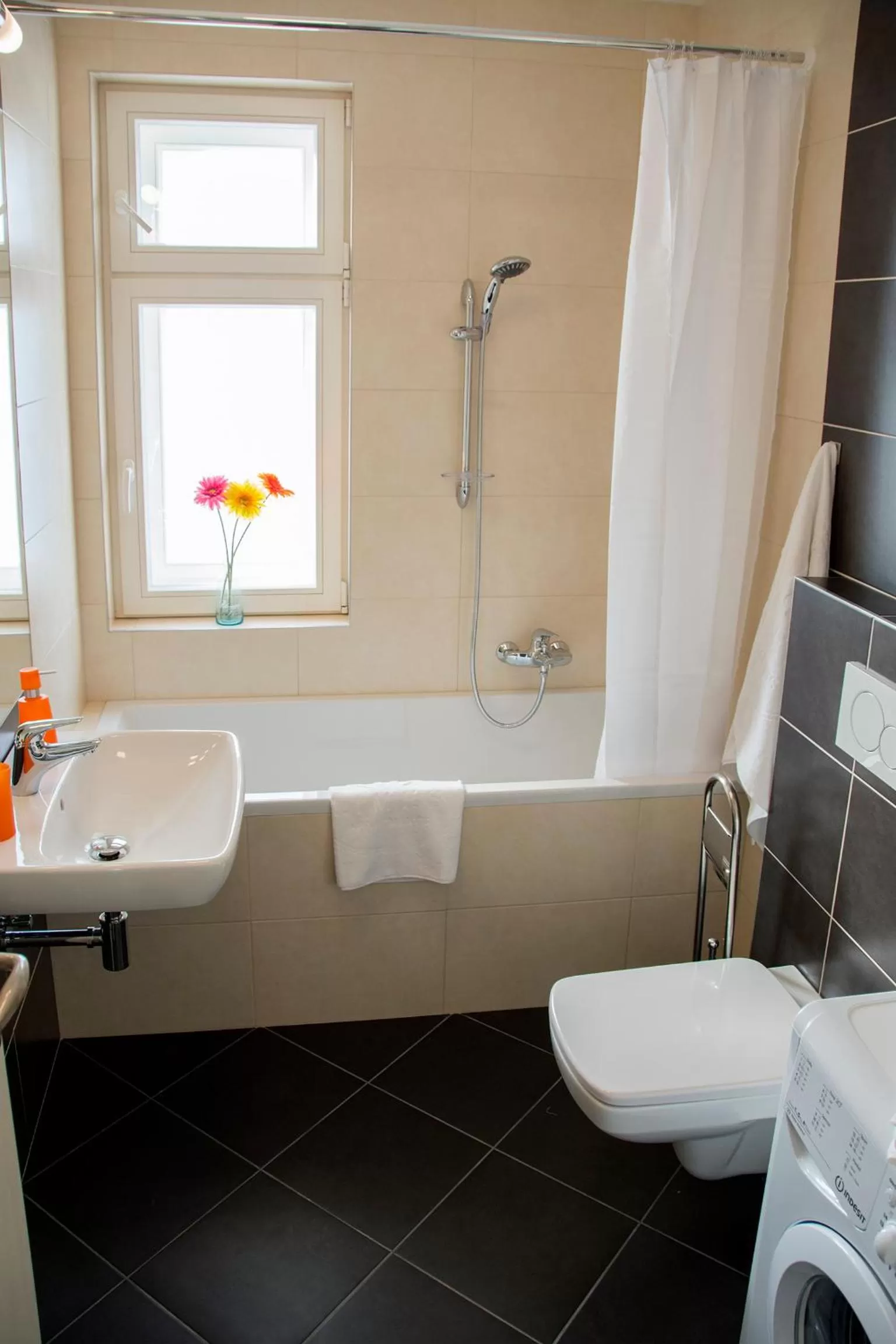 Bathroom in Limes Apartments