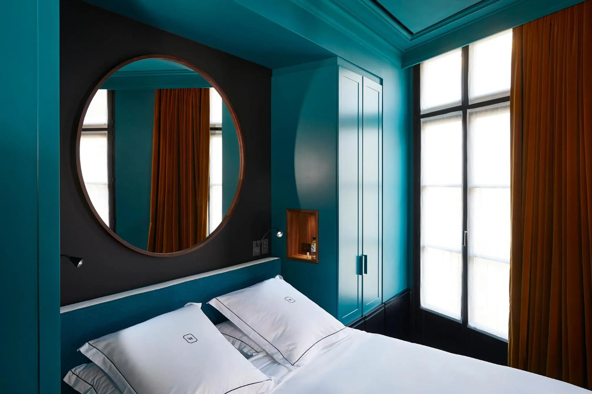 Bed in Le Roch Hotel & Spa