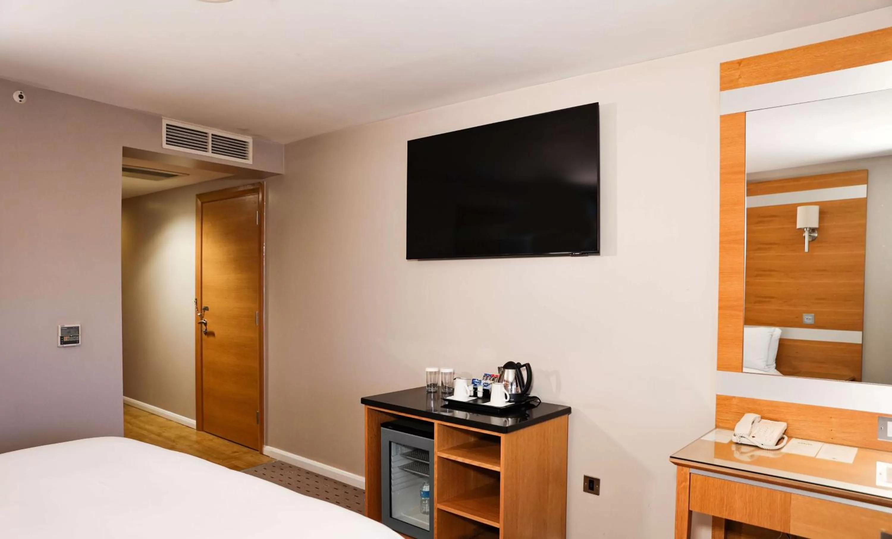 Bedroom, Bed in DoubleTree By Hilton Milton Keynes