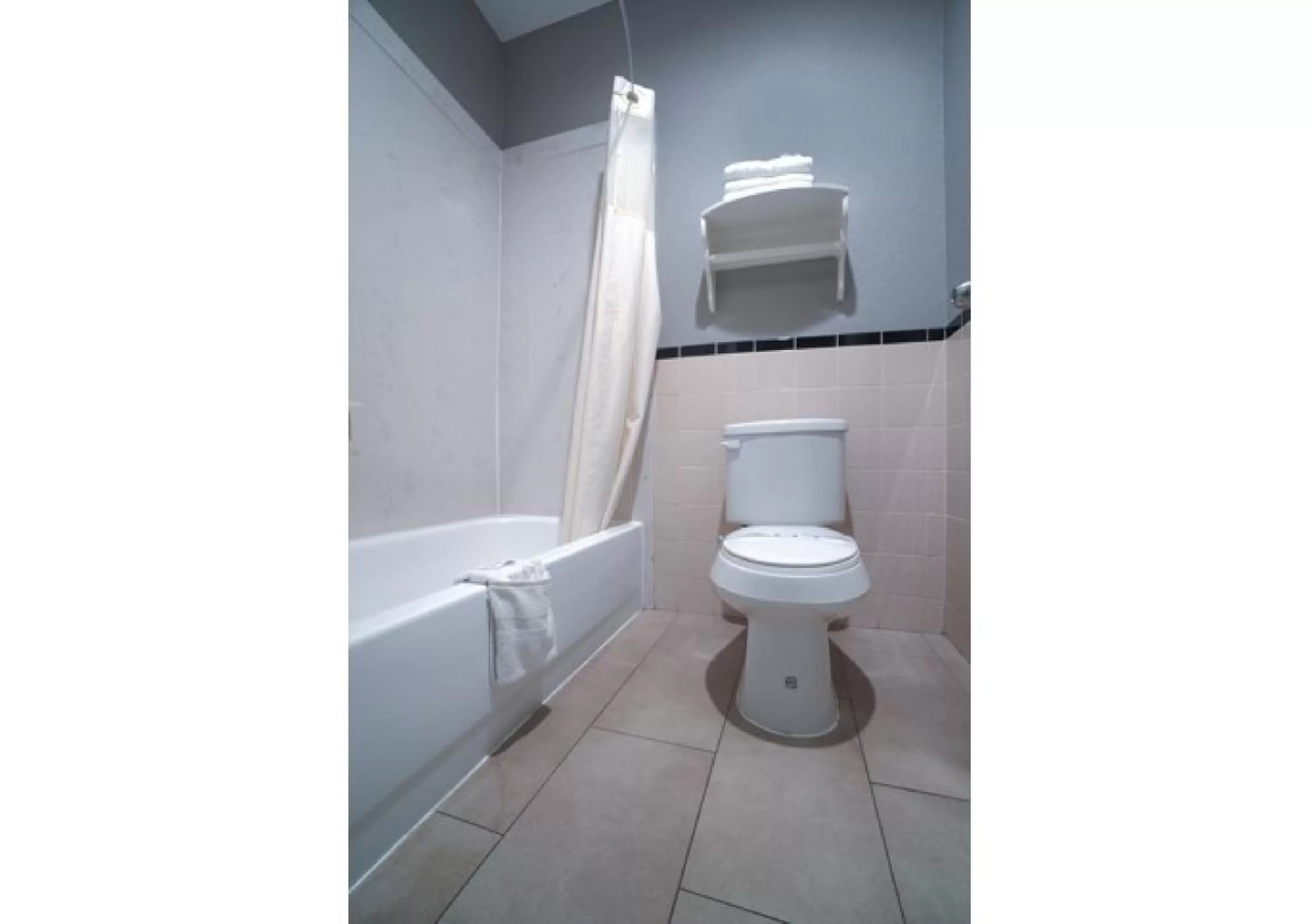 Bathroom in Hotel Bliss Kemah