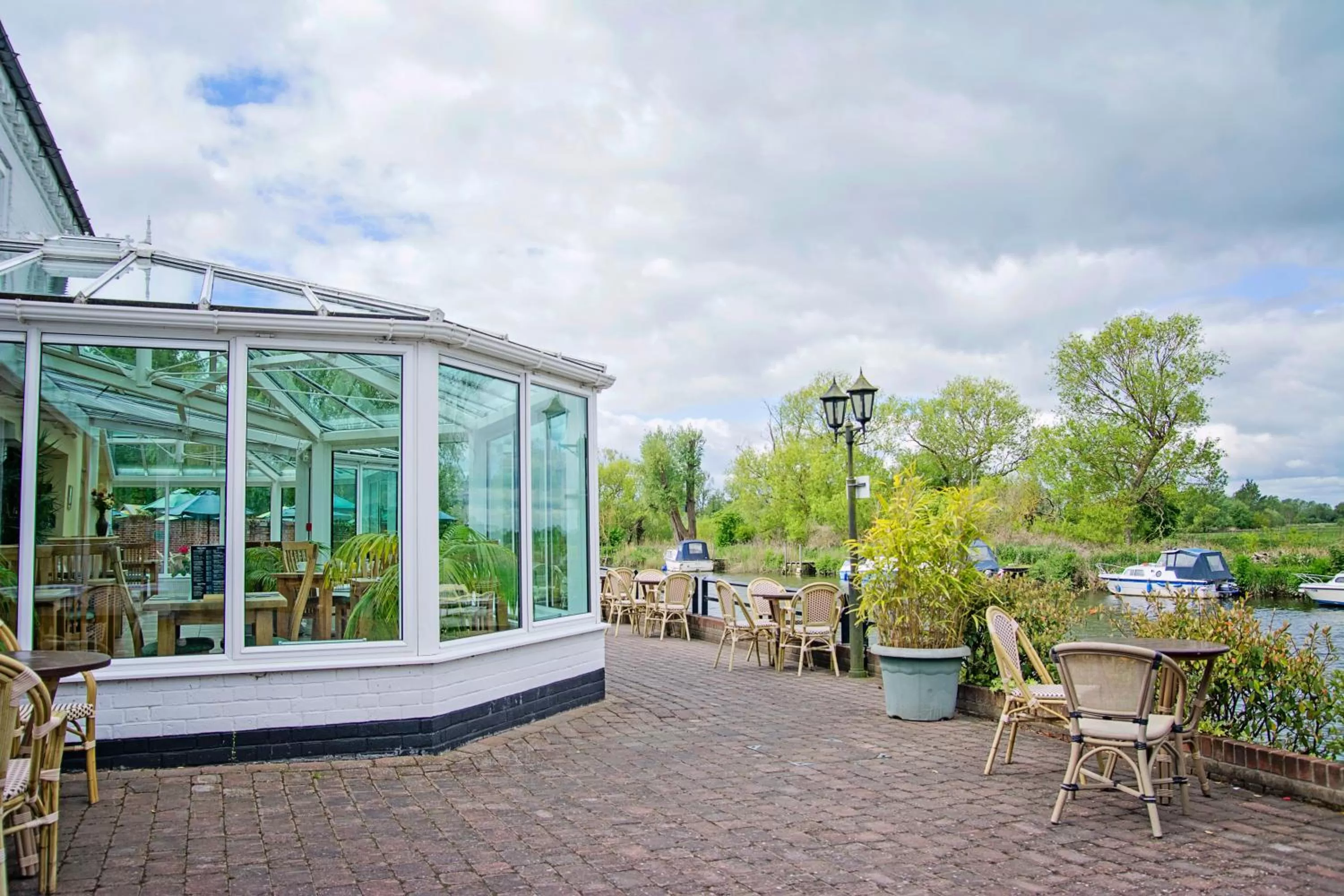 Patio in Waveney House Hotel