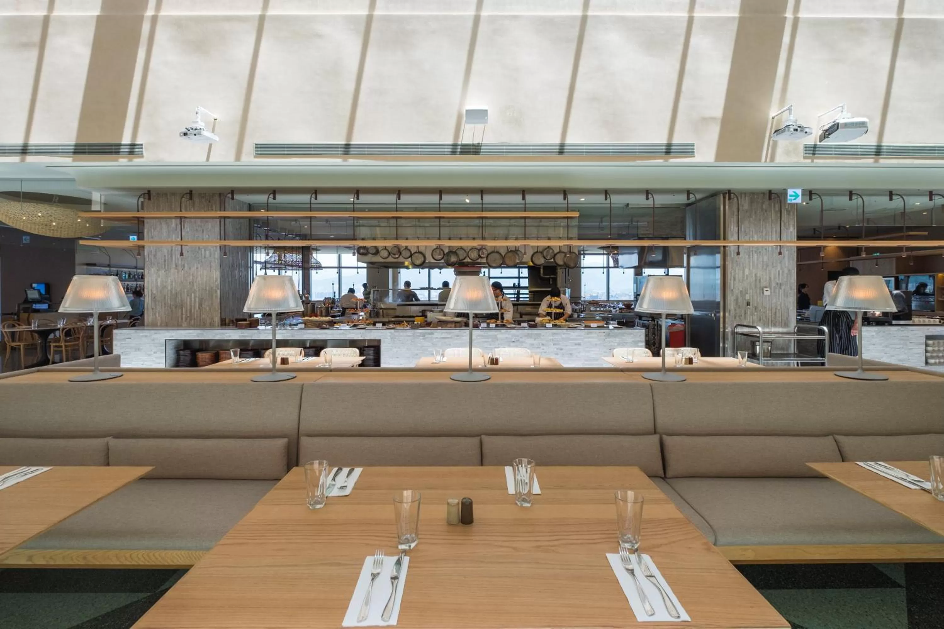 Restaurant/places to eat in amba Taipei Songshan