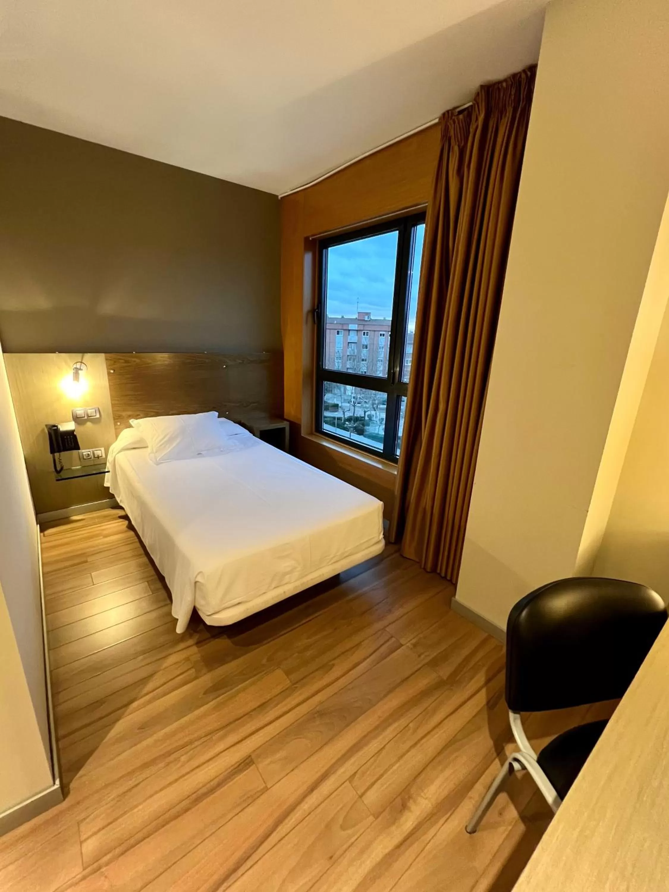 Bedroom, Bed in Hotel Duero