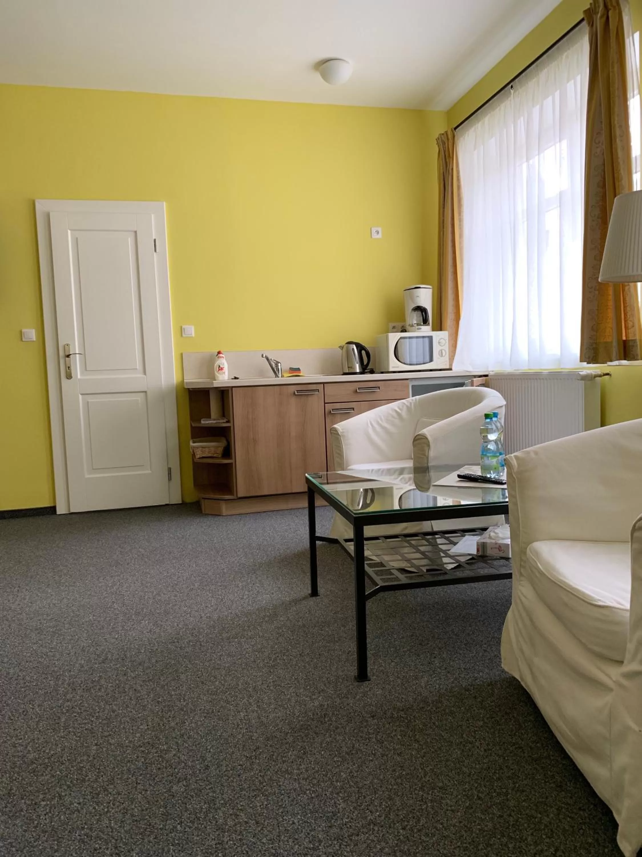 Kitchen or kitchenette in Apartma La Provence