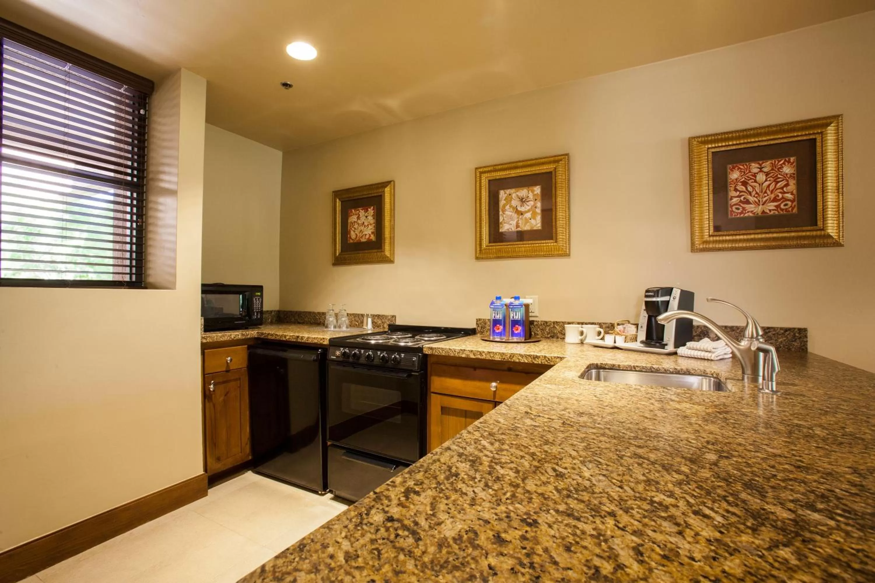 Kitchen or kitchenette in Ventana Canyon Club and Lodge