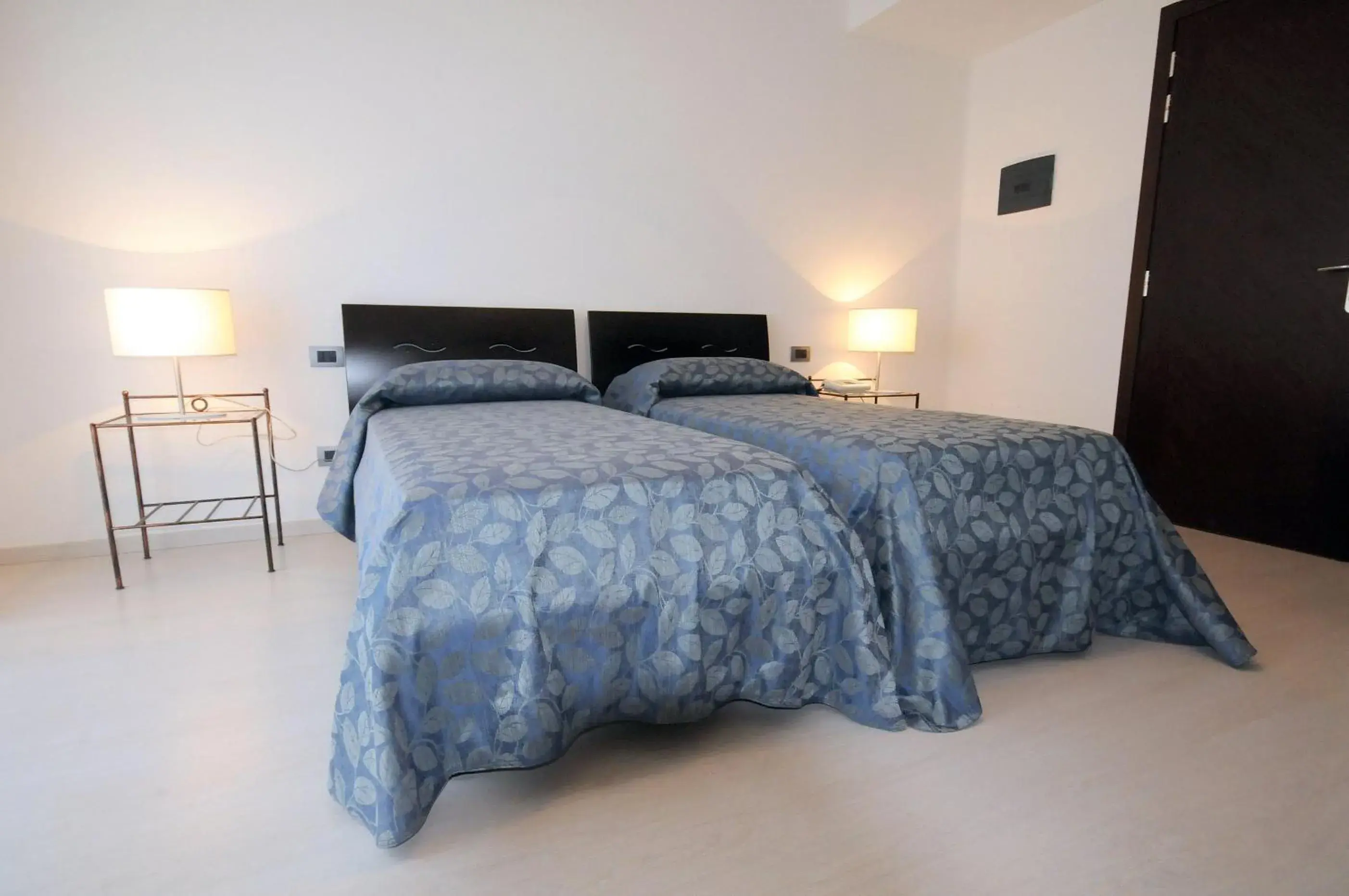 Economy Double or Twin Room in Hotel Sorriso Economy Double or Twin Room in Hotel Sorriso