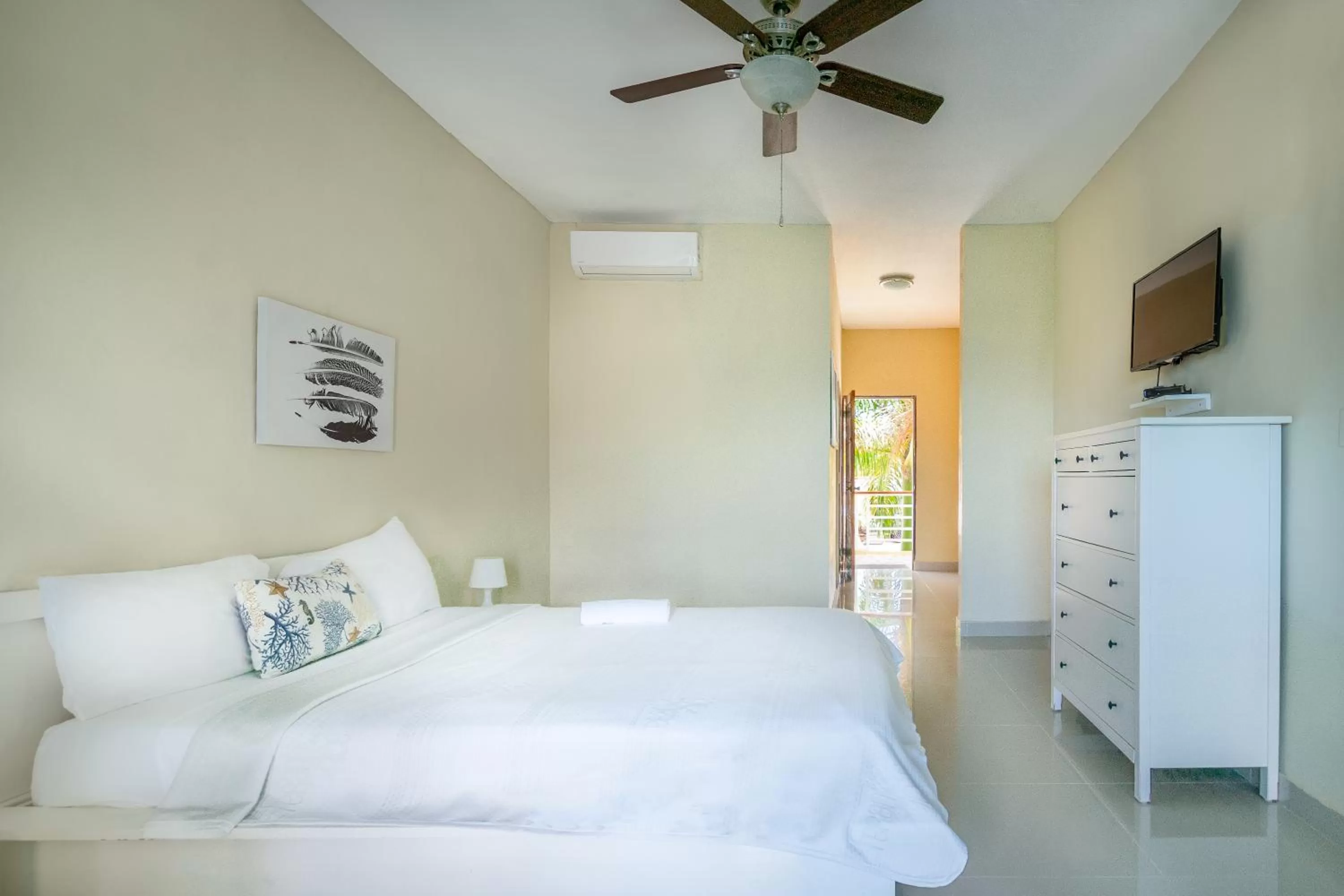 Bed in Bella Vida Hotel Punta Cana