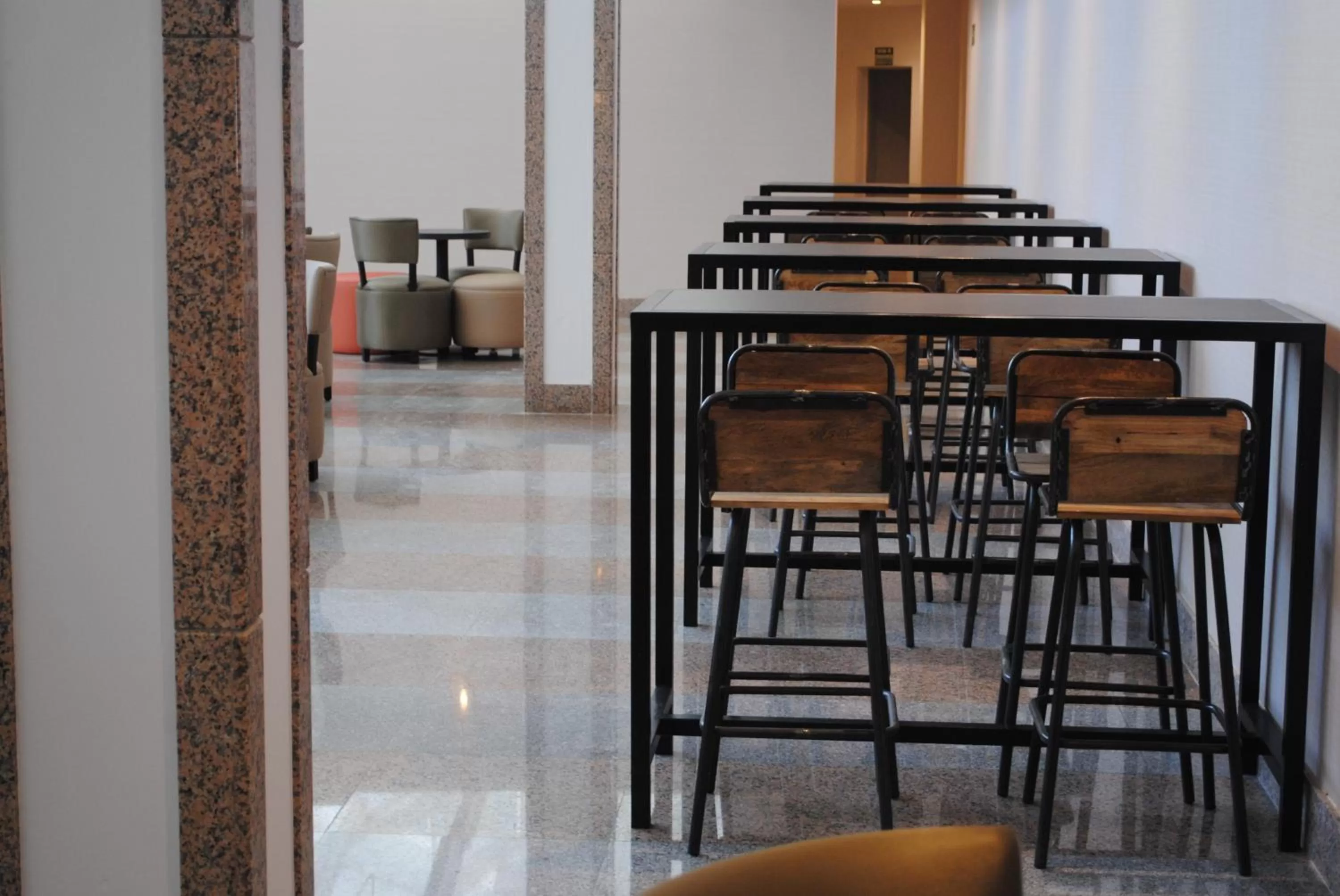 Seating area in Gara Suites Golf & Spa