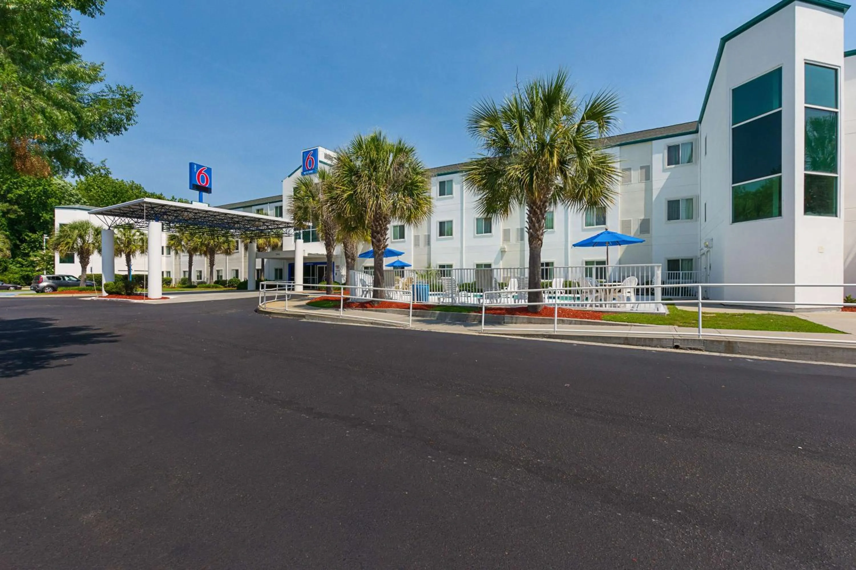 Property building in Motel 6-Columbia, SC - Fort Jackson Area
