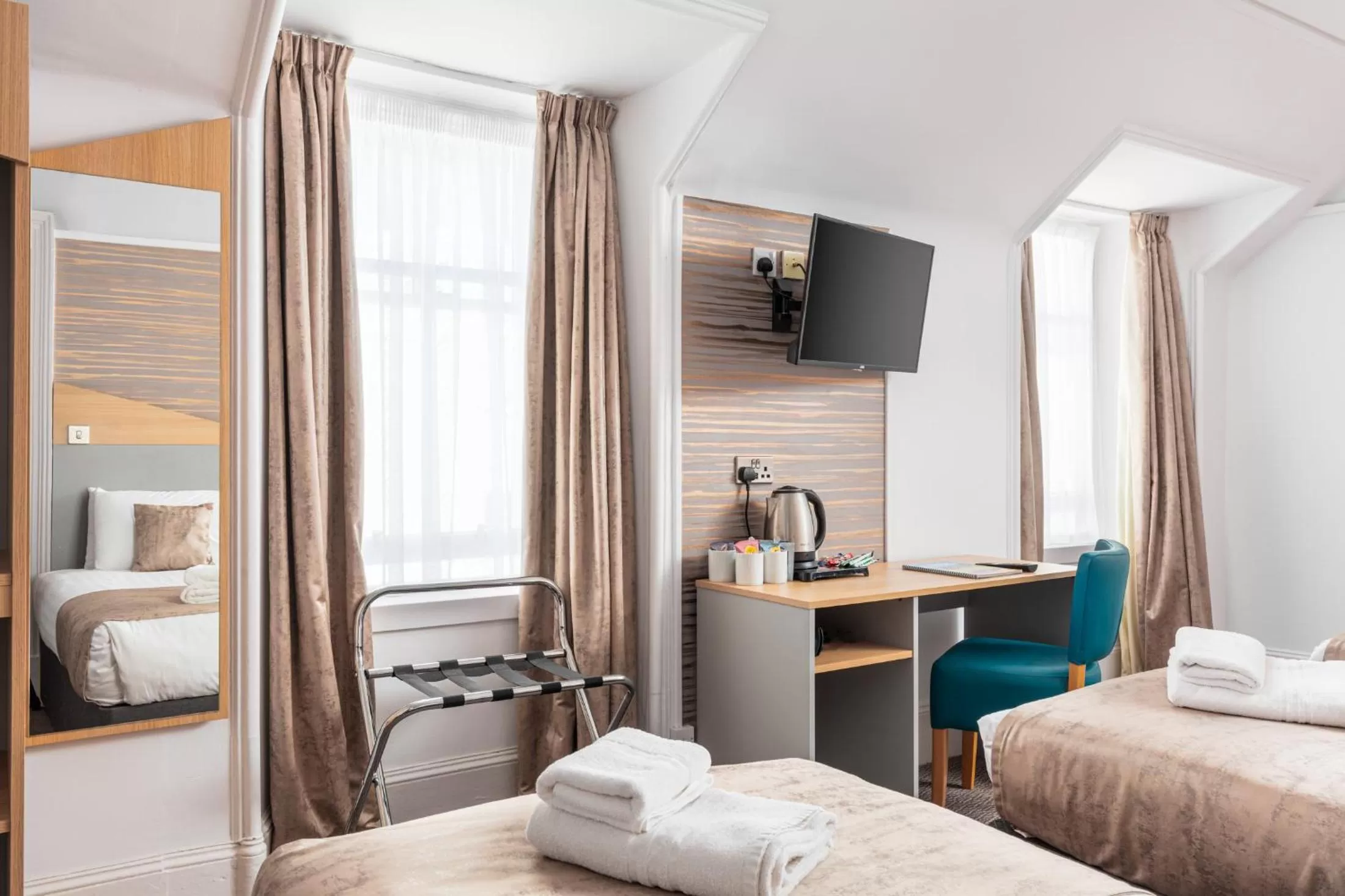 Bed in Caledonian Hotel 'A Bespoke Hotel’