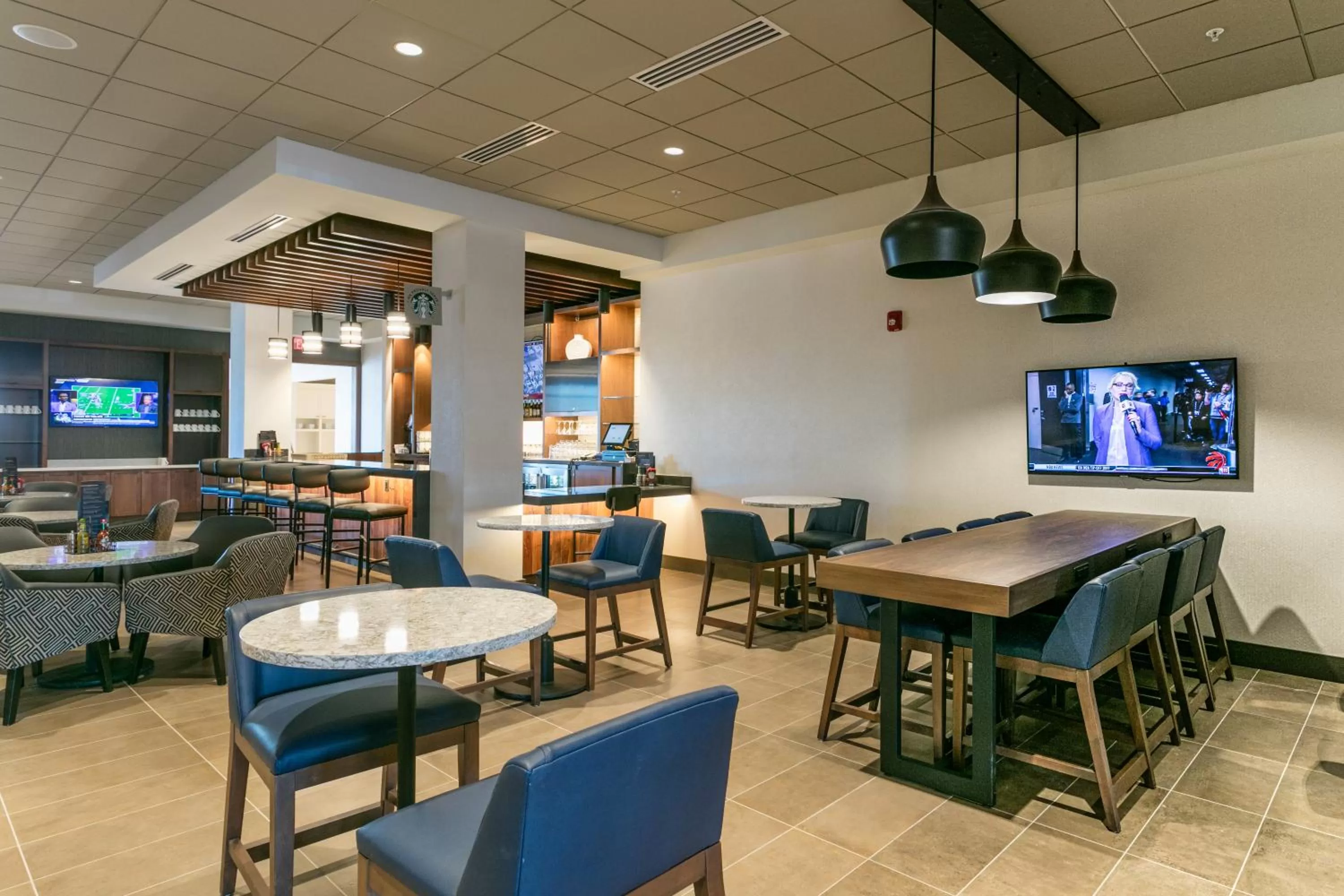 Restaurant/places to eat in Hyatt Place Wilmington Riverfront
