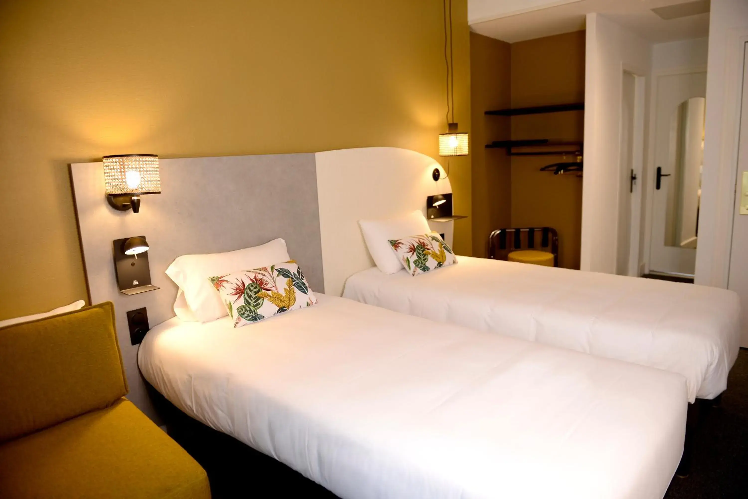 Superior Twin Room in Hôtel Villa Berlioz Superior Twin Room in Hôtel Villa Berlioz