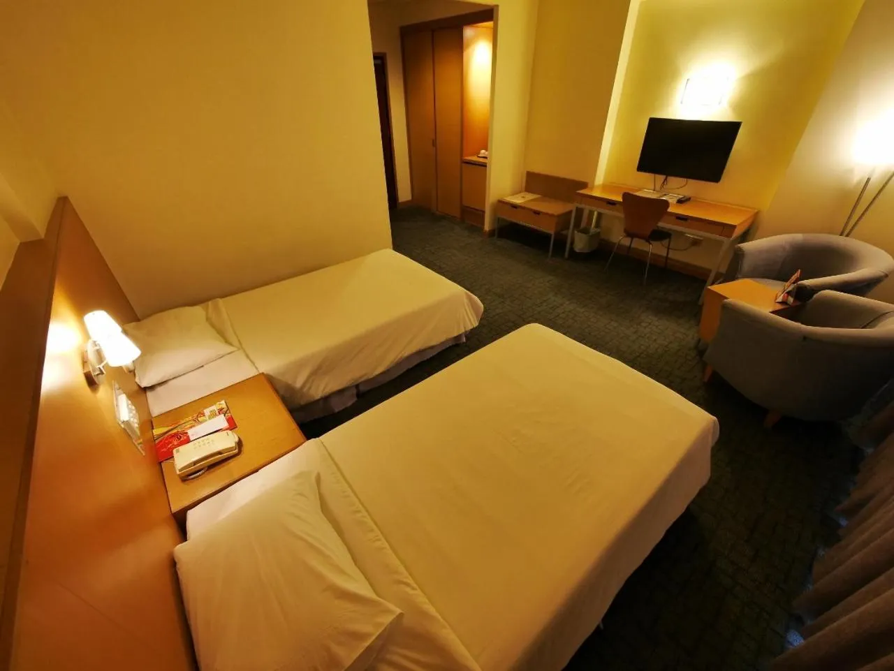 Bed in Premier Hotel